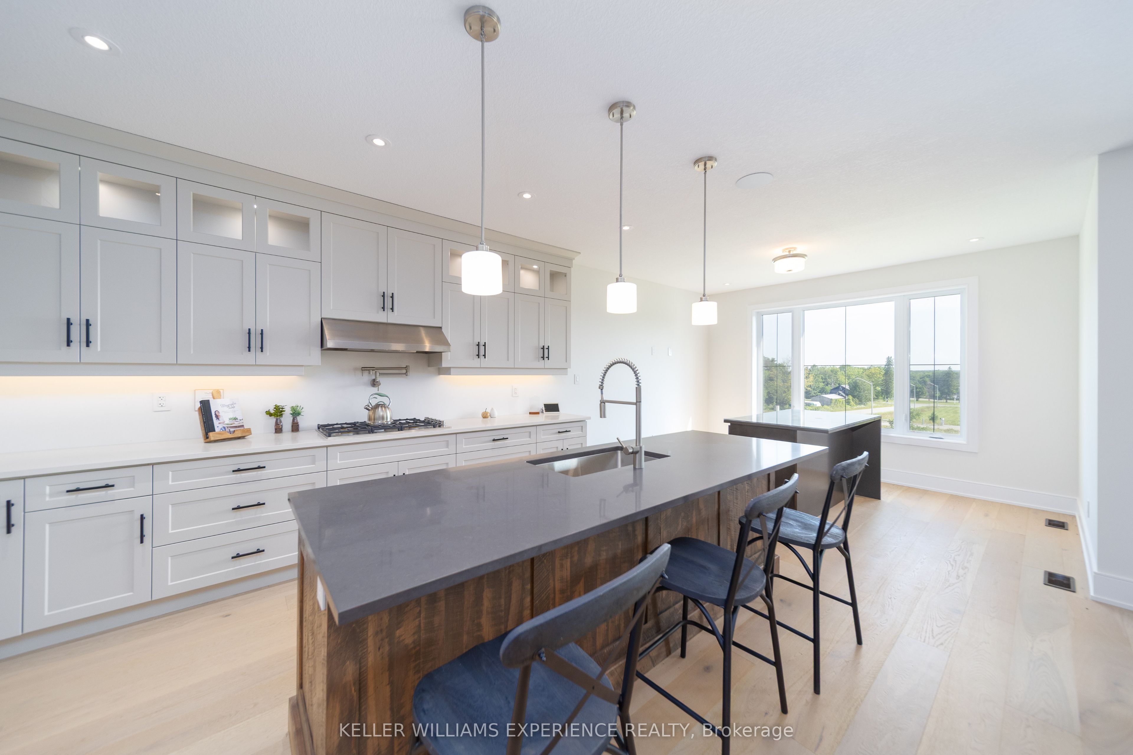 96 Waverley Heights, Tay, ON L0L 1P0 photo 4
