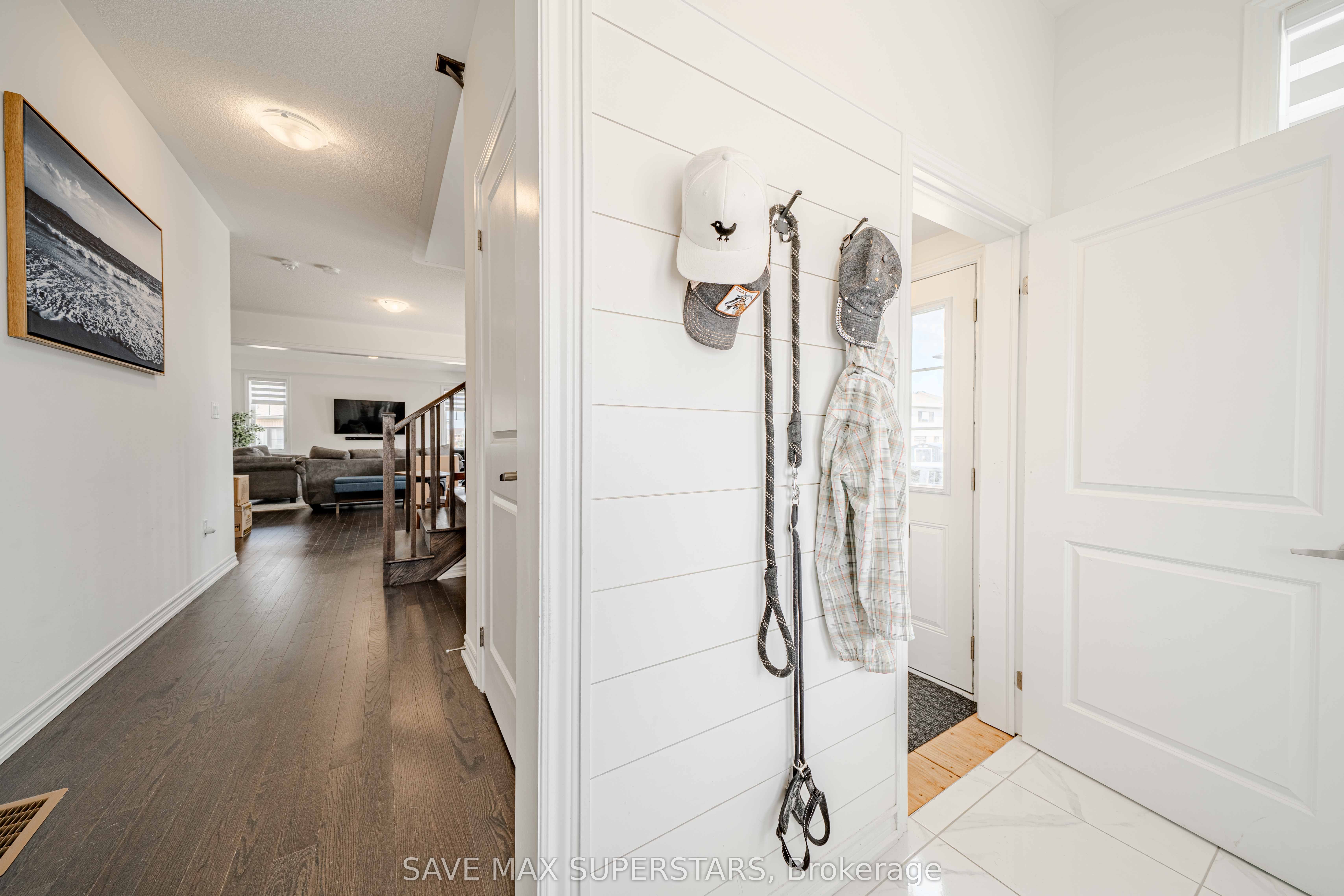 34 Bannister Road, Barrie, ON L9J 0L5 photo 4