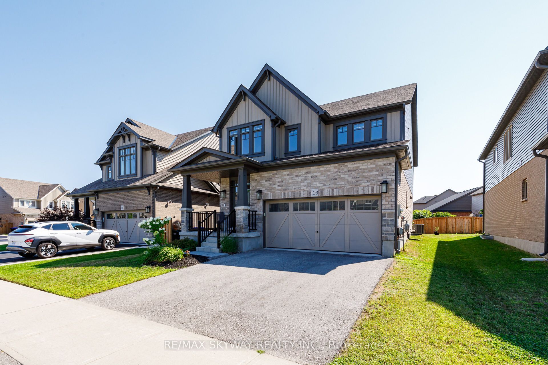 103 Plewes Drive W, Collingwood, ON L9Y 3B7 photo 3