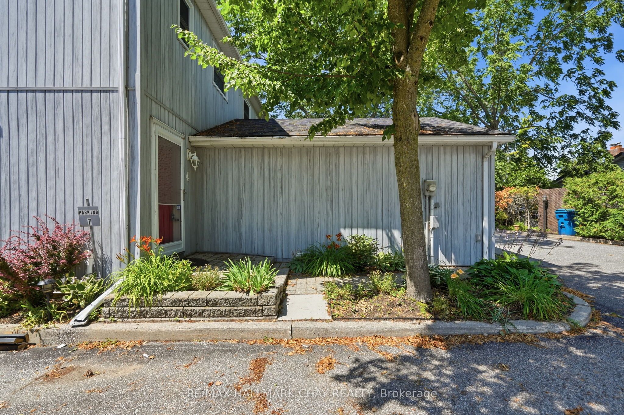 1 Olive Crescent 4, Orillia, ON L3V 7N5 photo 3