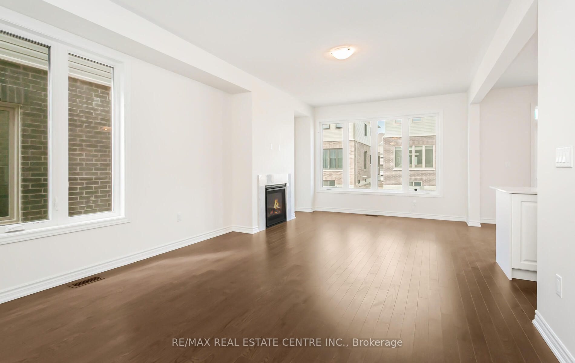 37 GEMINI Drive, Barrie, ON L9J 0P5 photo 4
