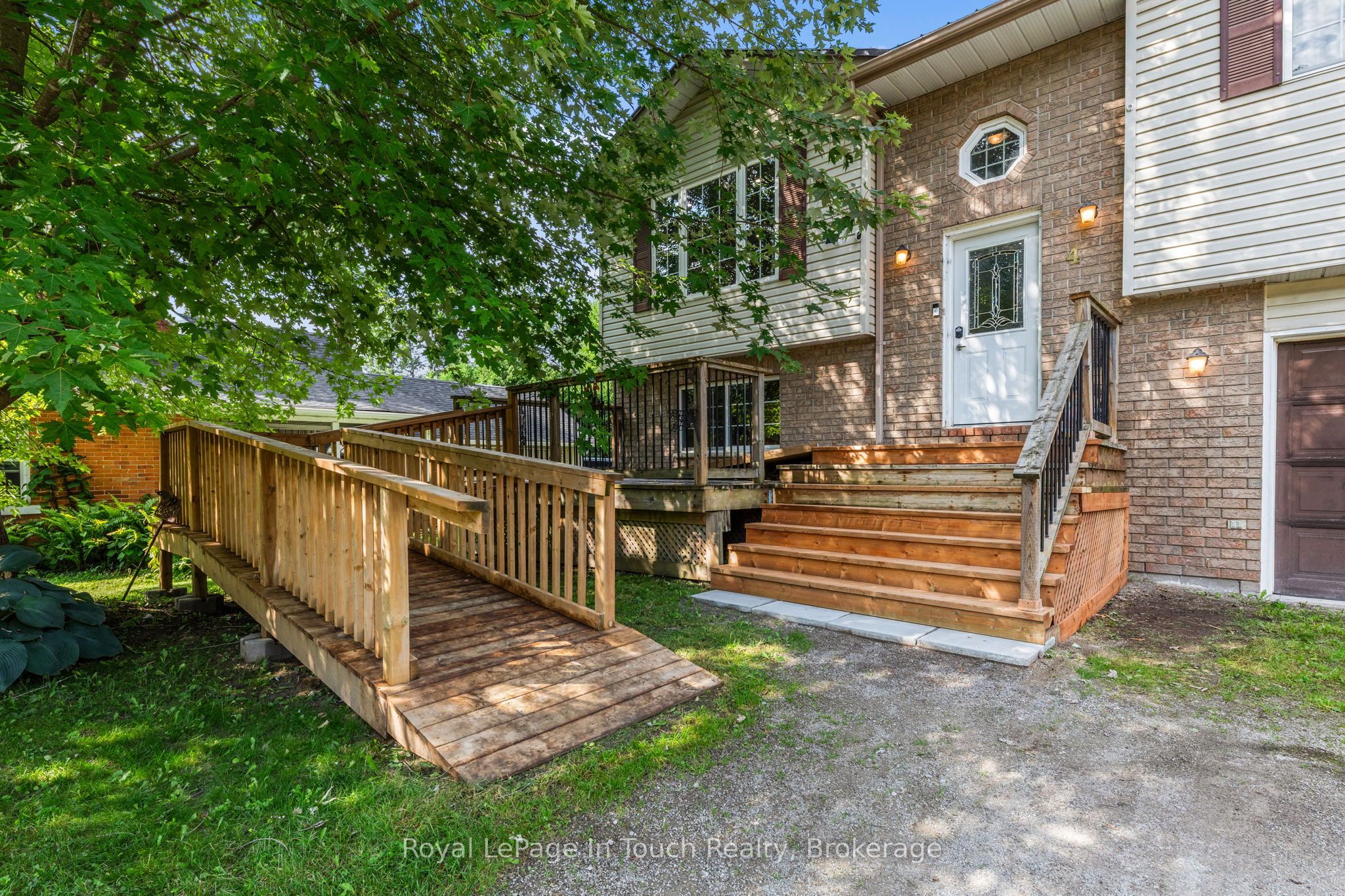 4 Eplett Street, Severn, ON L0K 1E0 photo 2