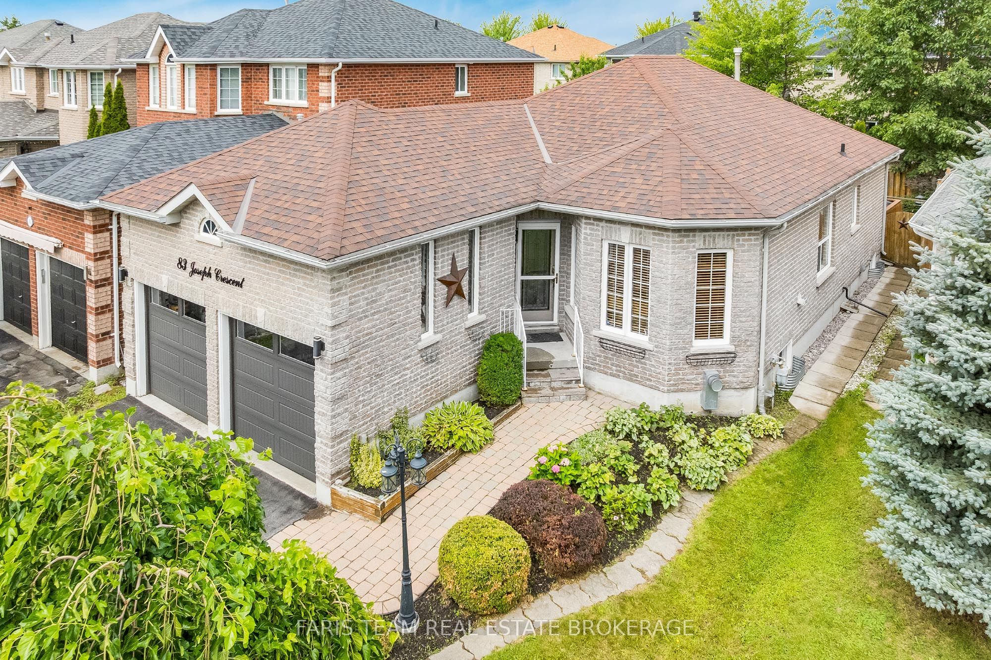 83 Joseph Crescent, Barrie, ON L4N 0Y2 photo 2