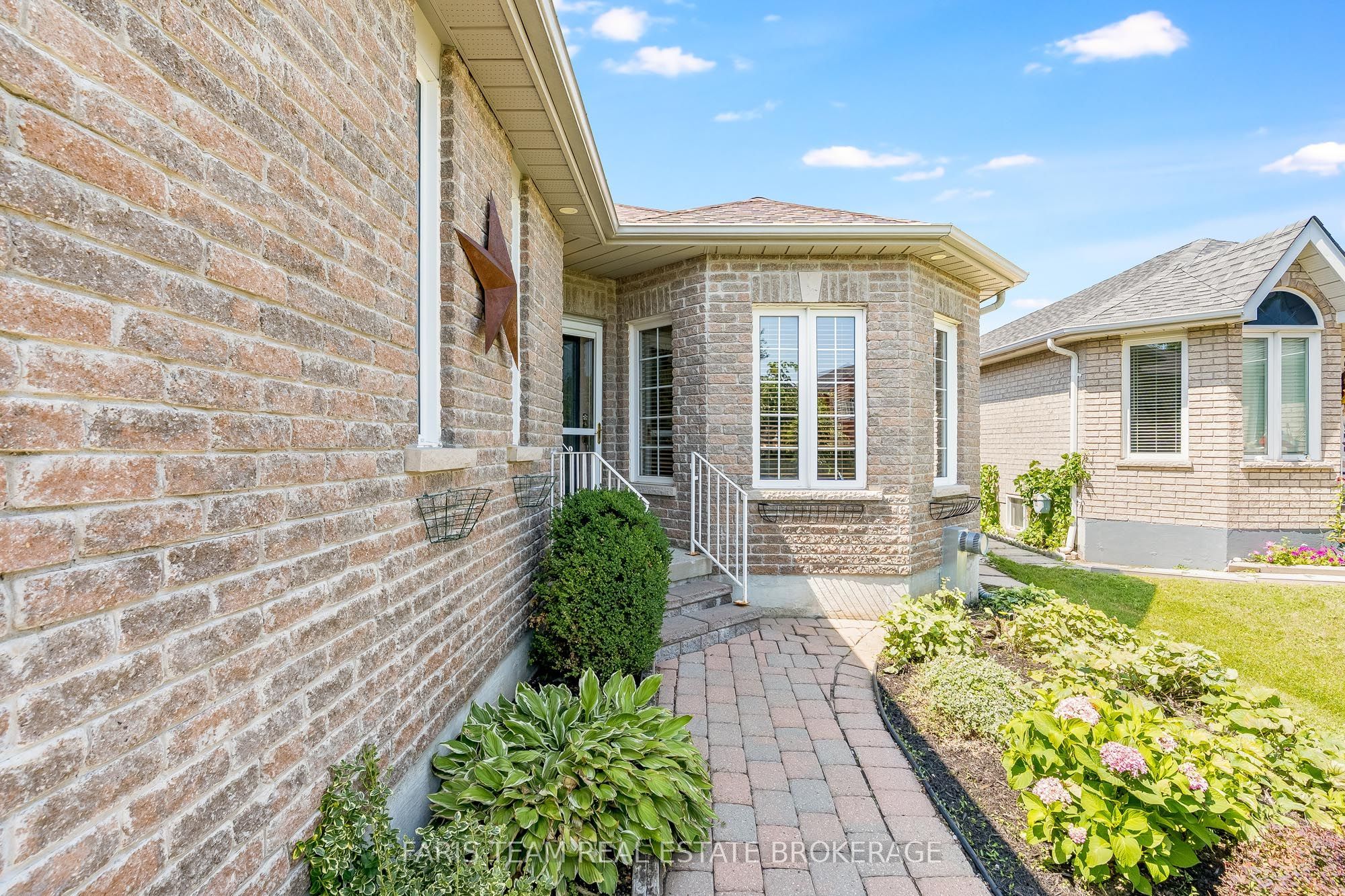83 Joseph Crescent, Barrie, ON L4N 0Y2 photo 5