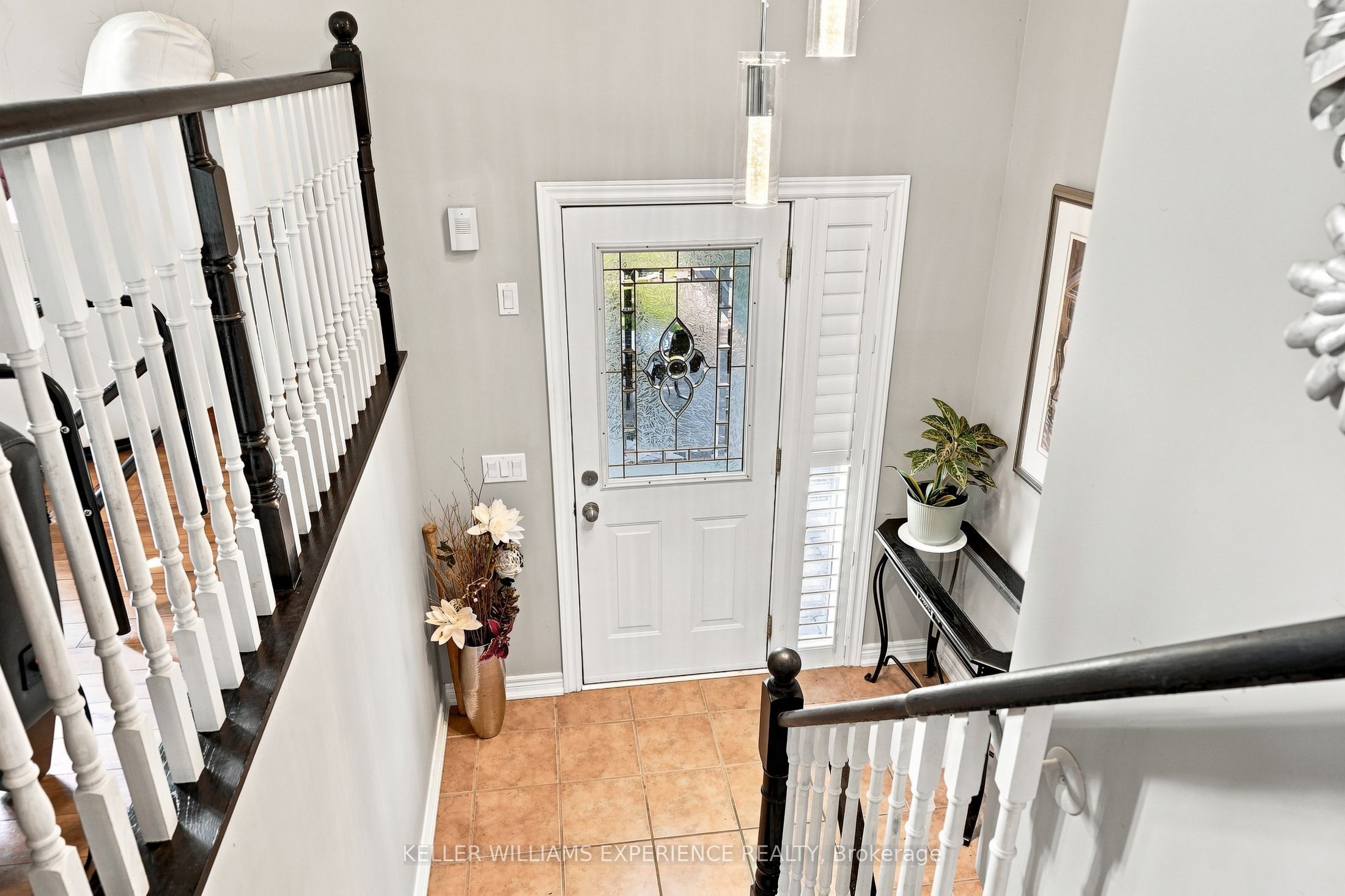2438 Amigo Drive, Severn, ON L3V 0T9 photo 5