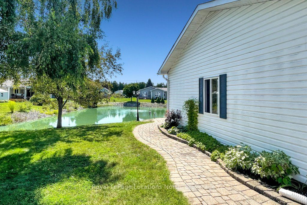 16 Atlantic Avenue, Wasaga Beach, ON L9Z 3A8 photo 3