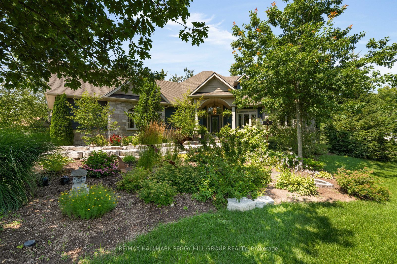 2127 Elana Drive, Severn, ON L3V 0C1