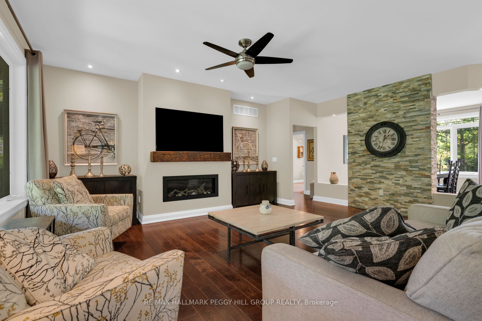 2127 Elana Drive, Severn, ON L3V 0C1 photo 3