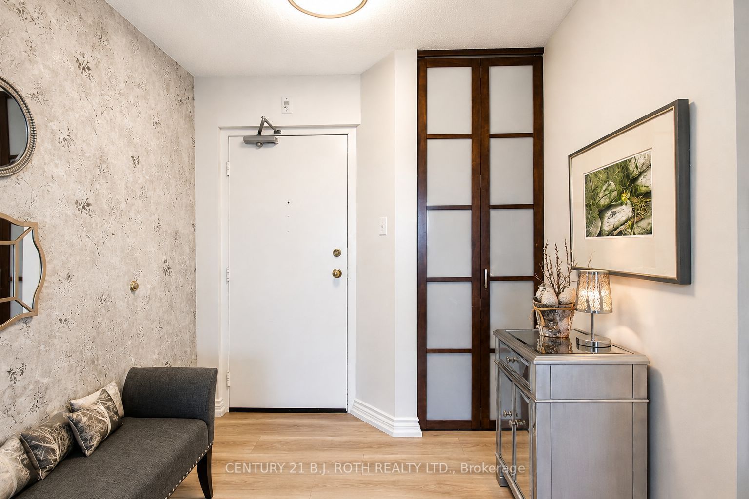 181 Collier Street 508, Barrie, ON L4M 5L6 photo 4