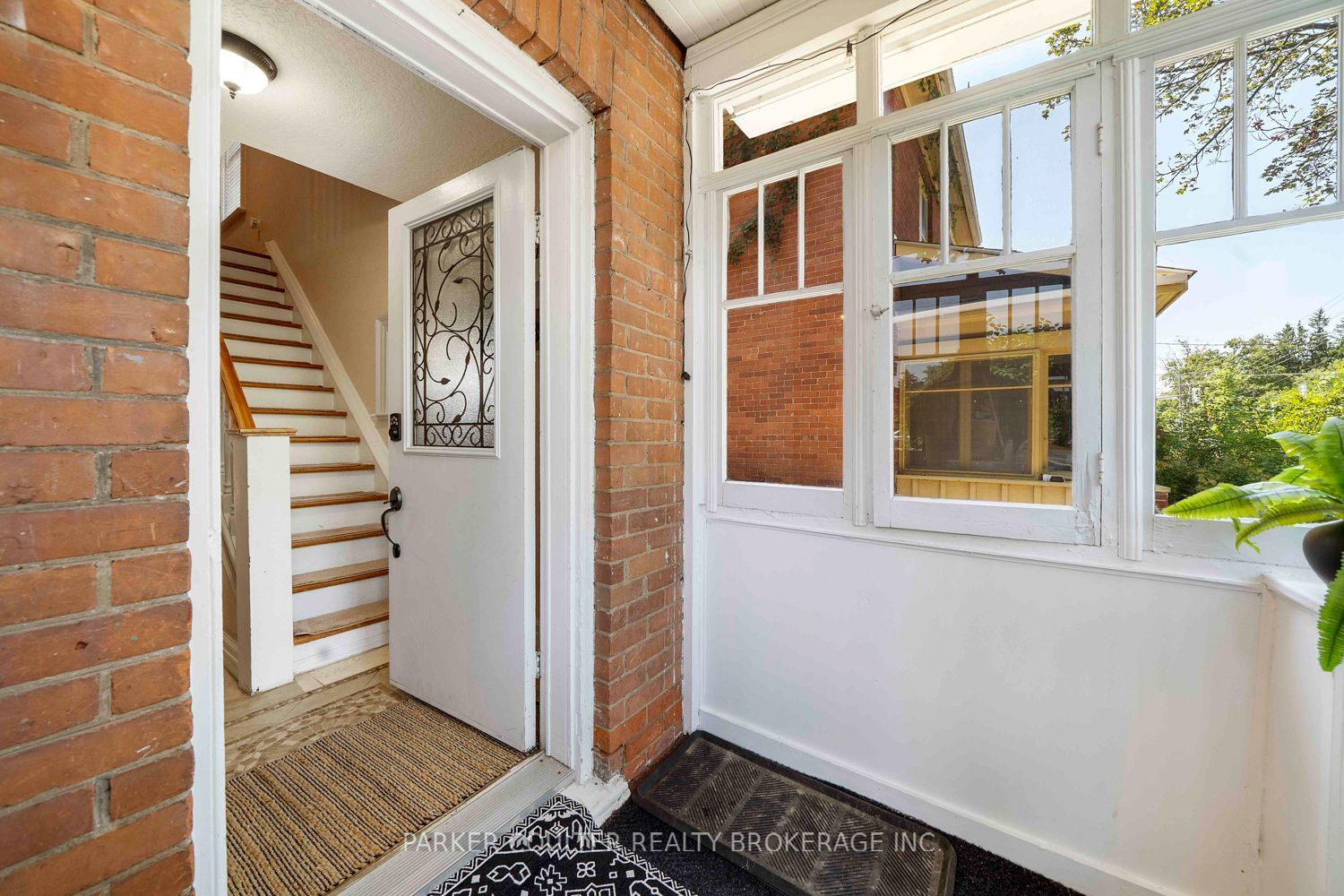 79 Blake Street, Barrie, ON L4M 1C2 photo 4