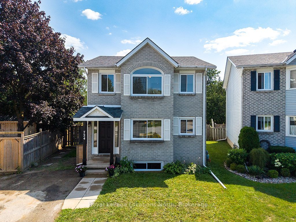 724 Ste Marie Street, Collingwood, ON L9Y 4T5
