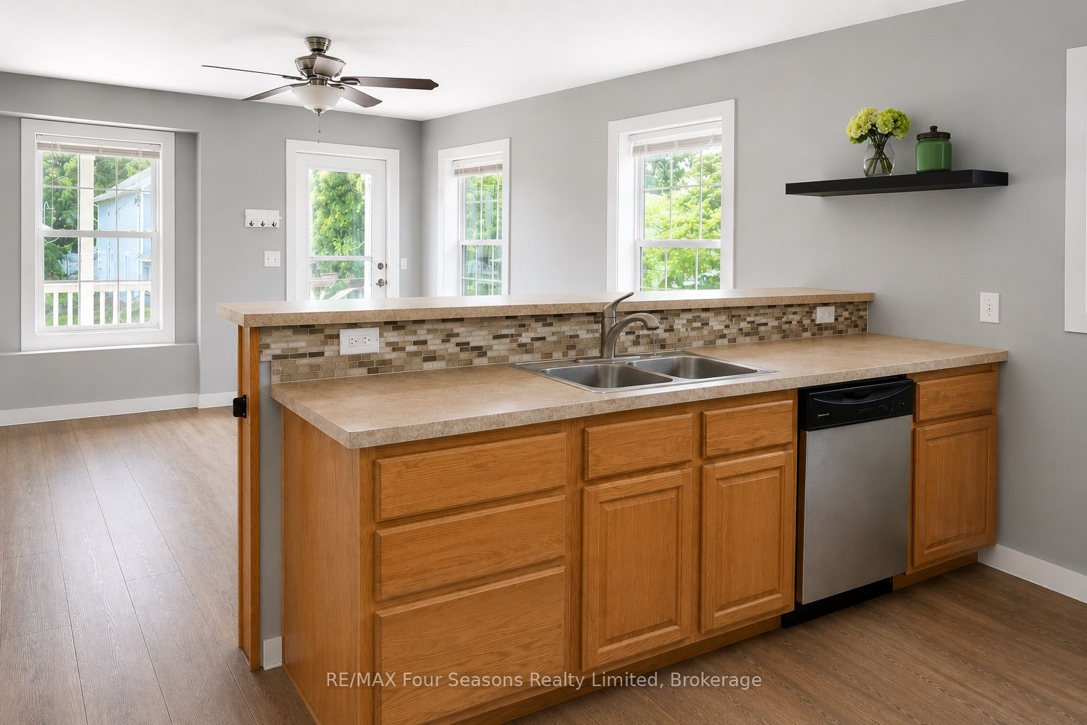 128 Spruce Street 130, Collingwood, ON L9Y 3G7 photo 4