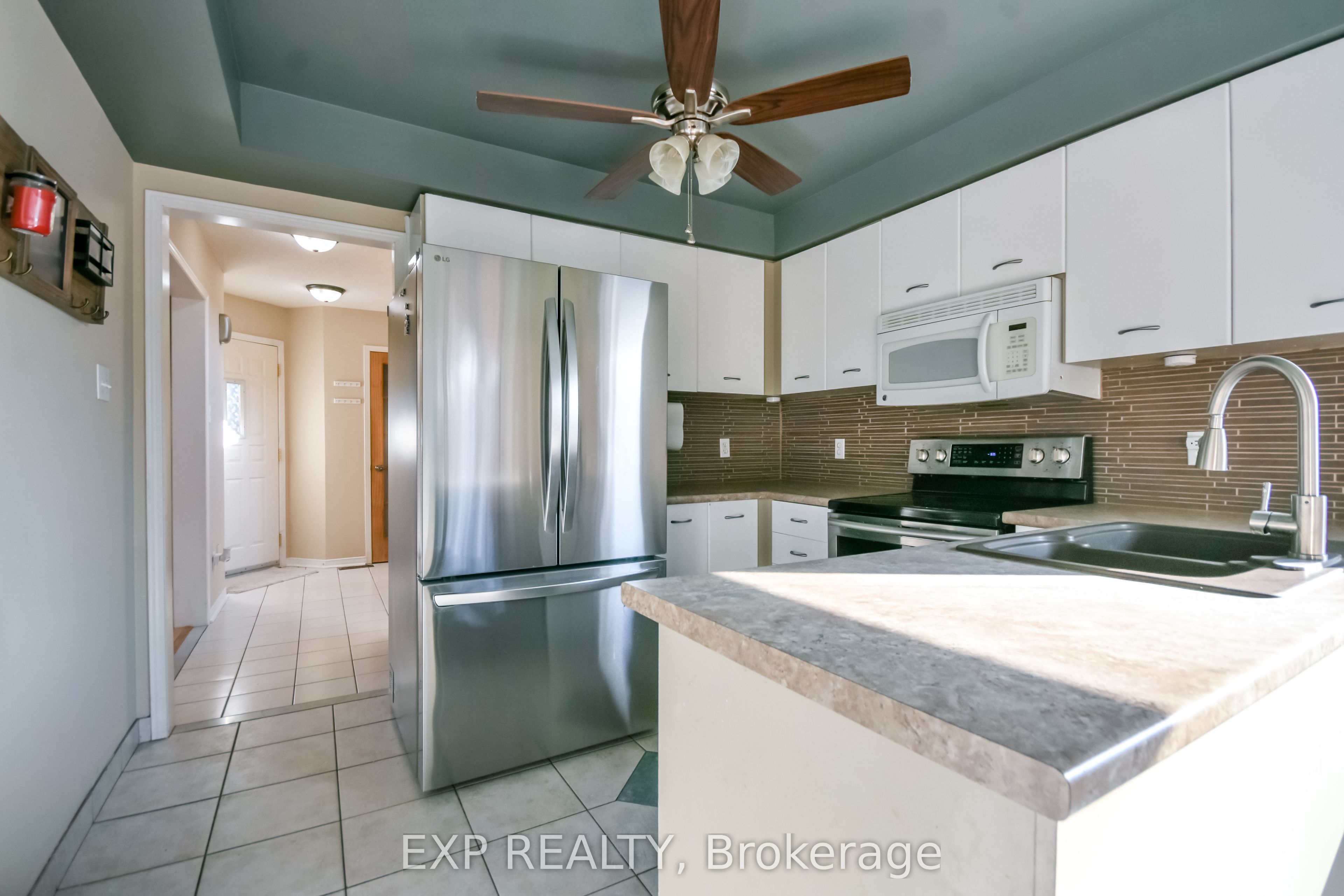 157 Livingstone Street W, Barrie, ON L4N 7J7 photo 5