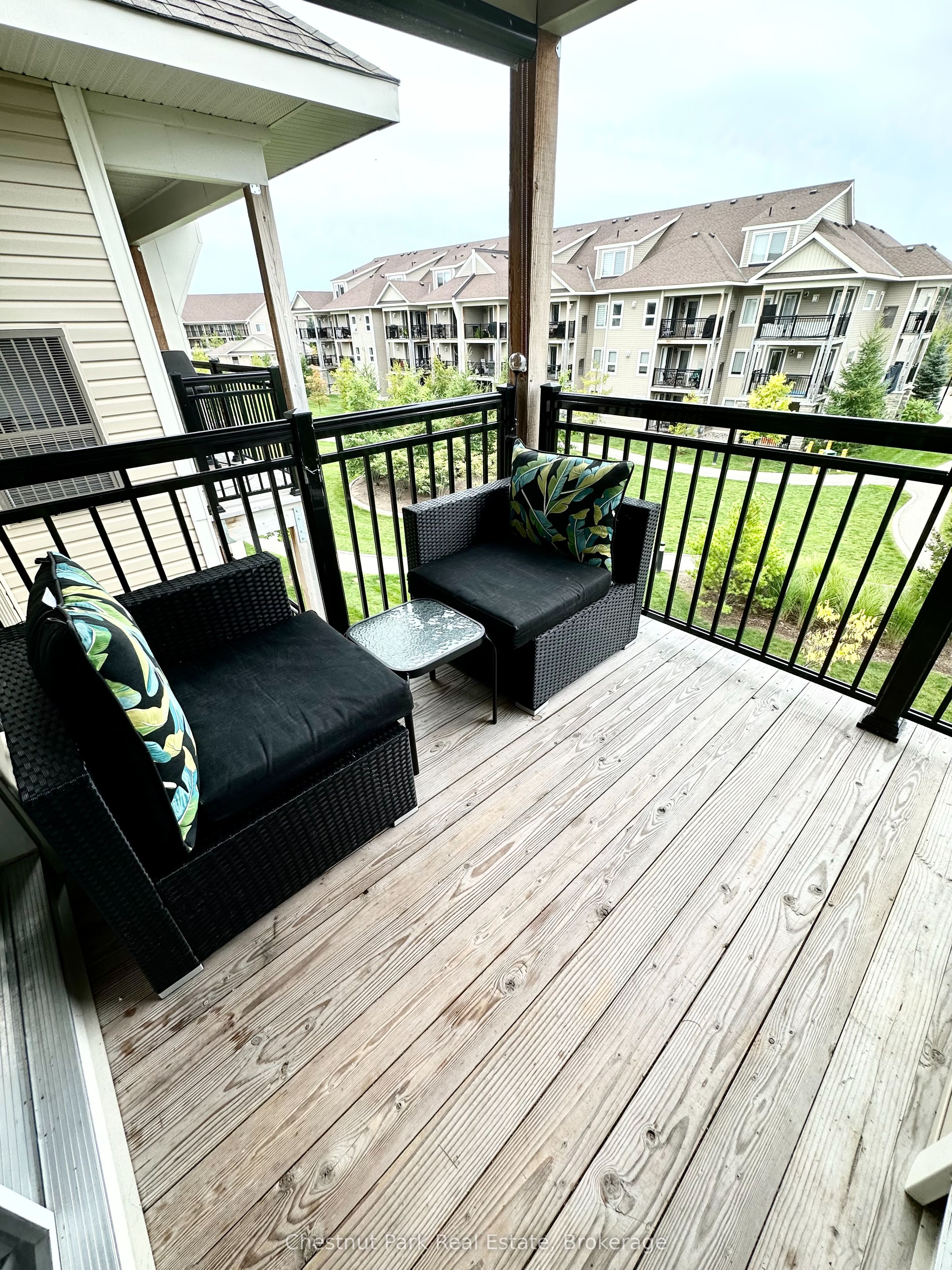 4 Cove Court 306, Collingwood, ON L9Y 0Y6 photo 3