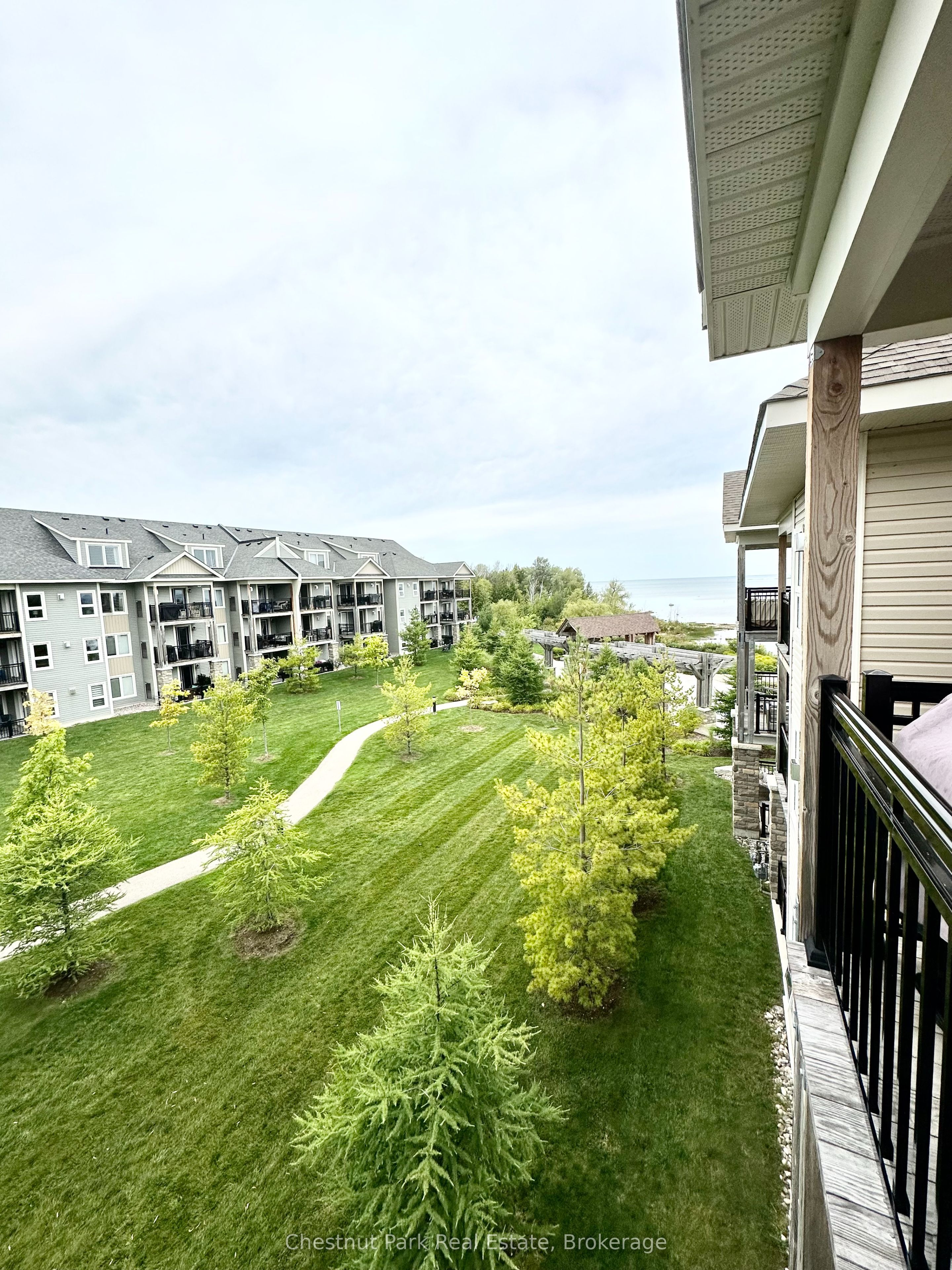 4 Cove Court 306, Collingwood, ON L9Y 0Y6 photo 5