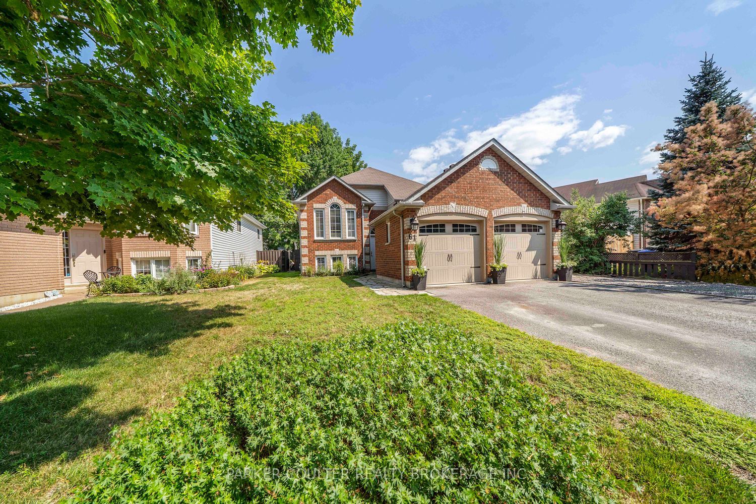 61 Dyer Drive, Wasaga Beach, ON L9Z 1E4 photo 2