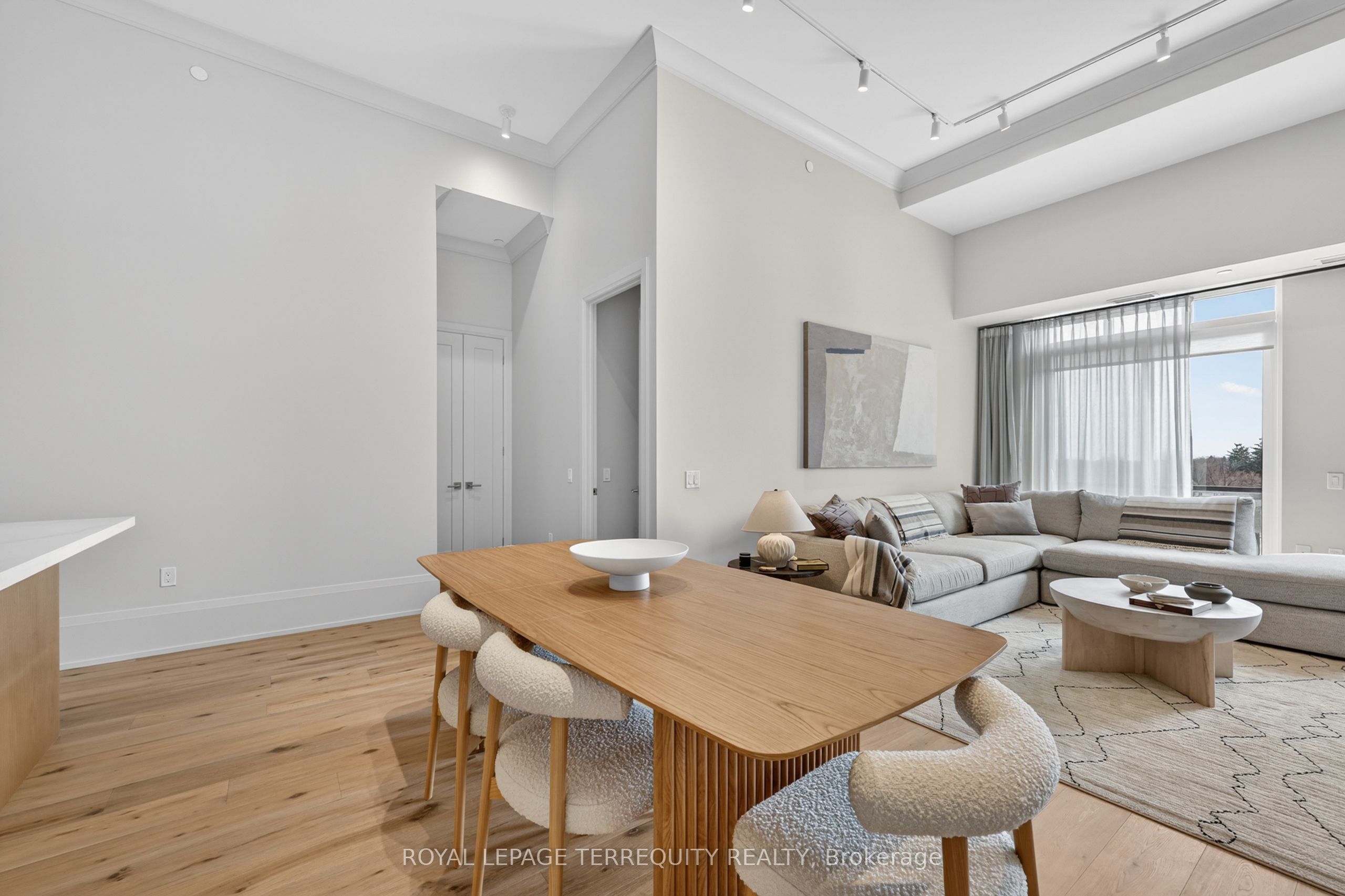1 Hume Street PH 615, Collingwood, ON L9Y 0X3 photo 5