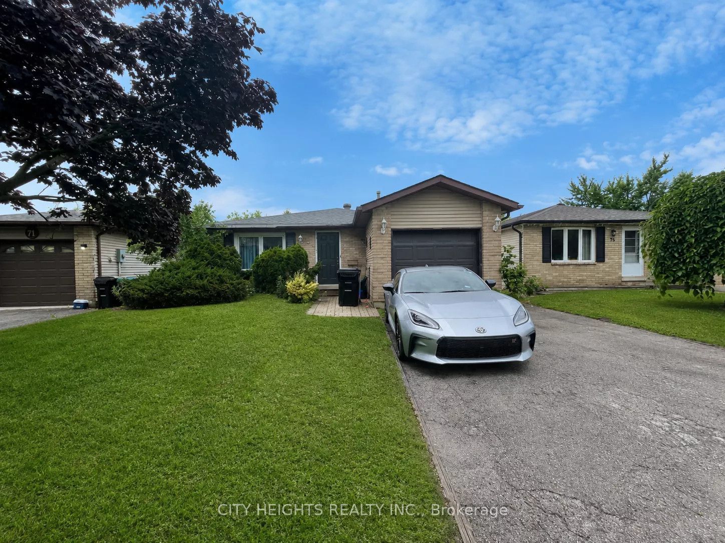 73 Hickling Trail, Barrie, ON L4M 5S7 photo 2