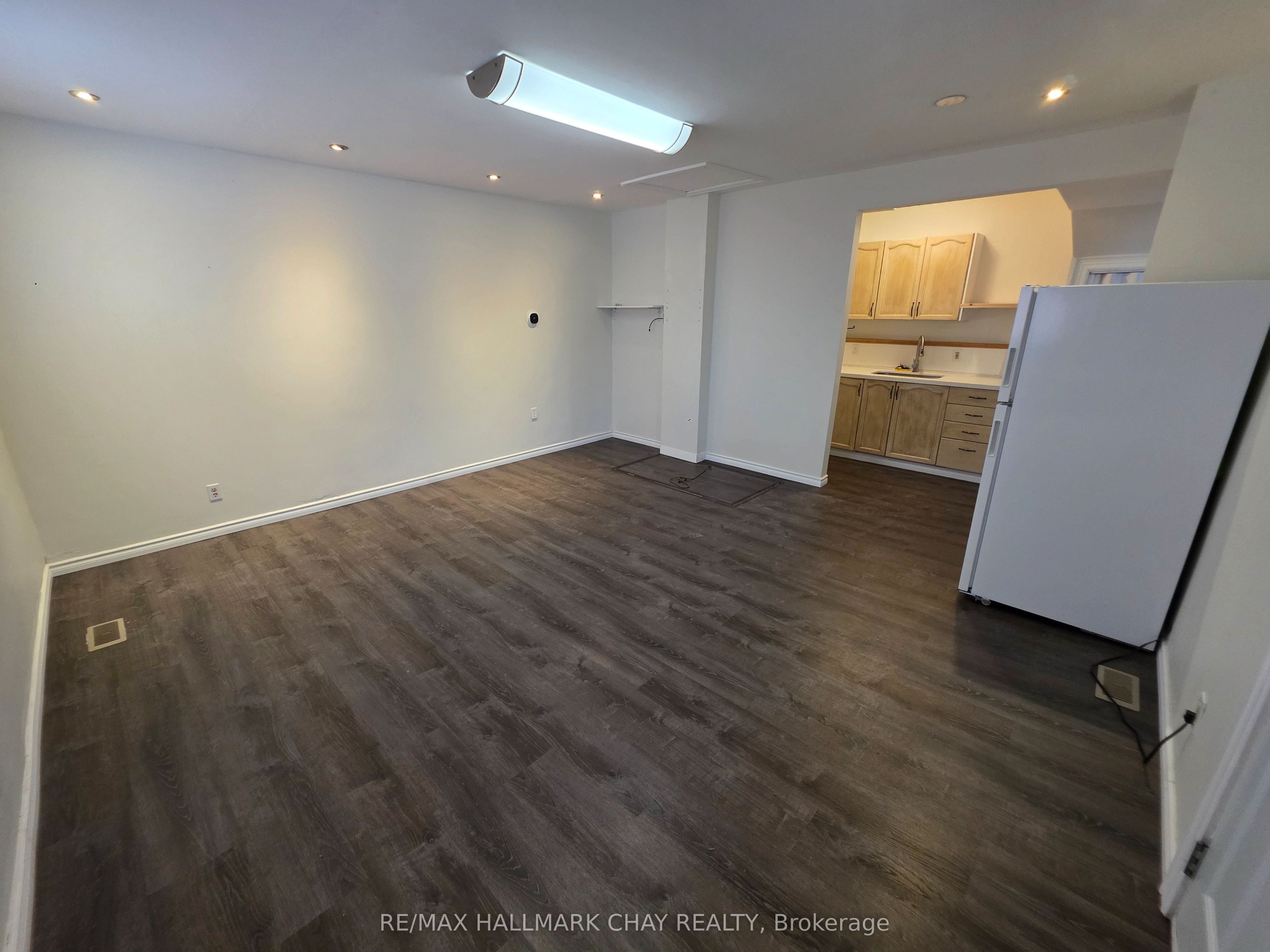28 Matchedash Street N 3, Orillia, ON L3V 4T5 photo 3