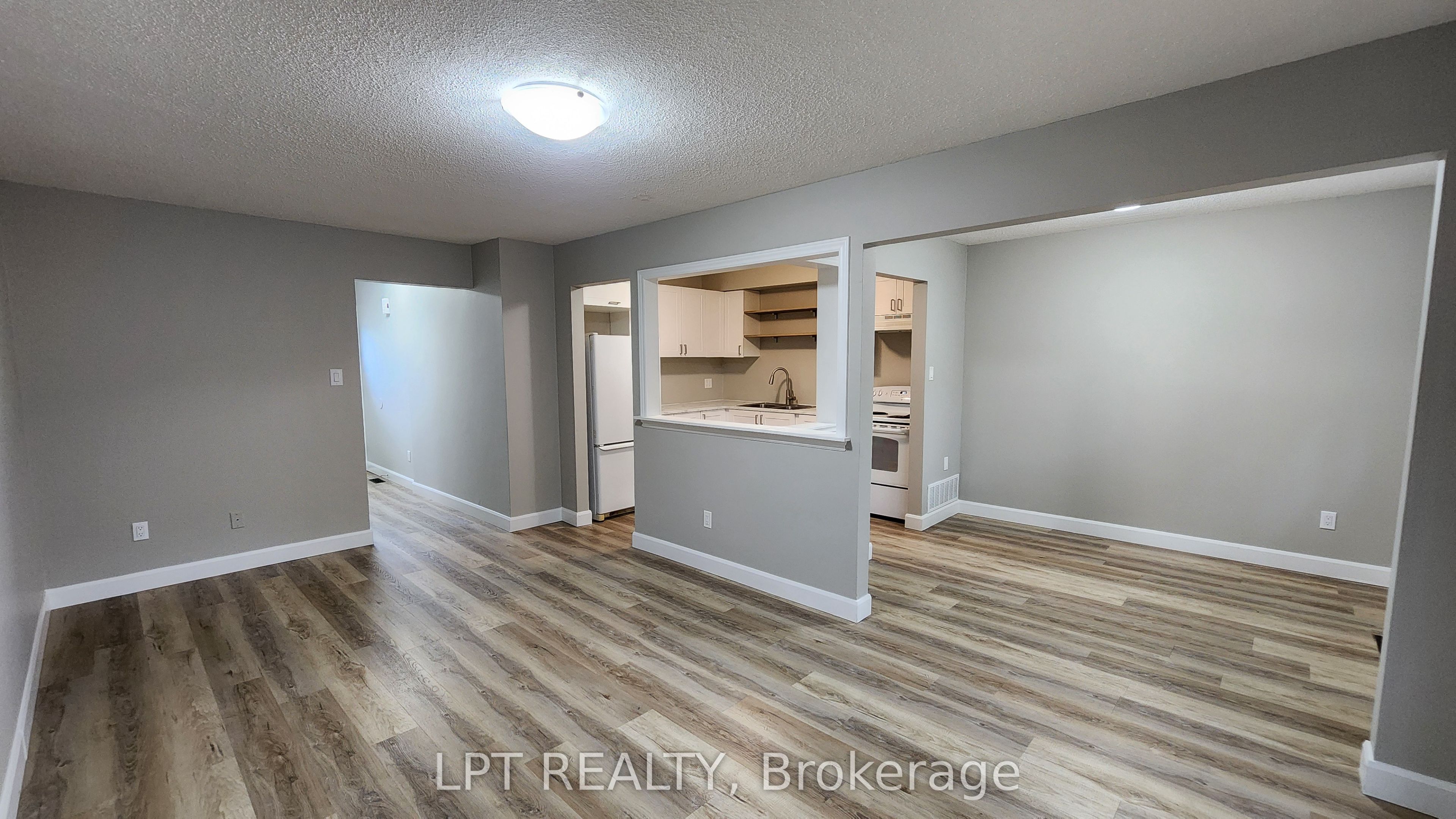 38 Chaucer Crescent, Barrie, ON L4N 4T7 photo 3