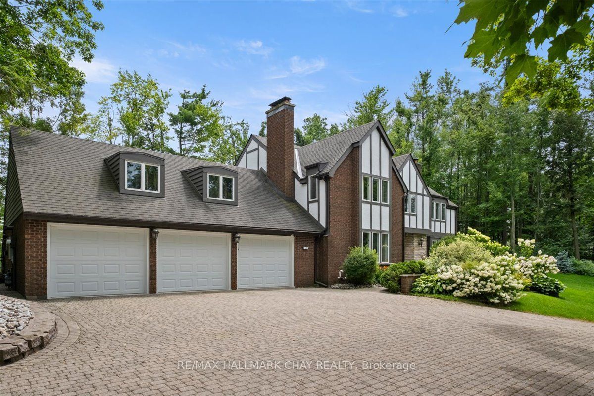 11 Park Trail, Springwater, ON L9X 0L3