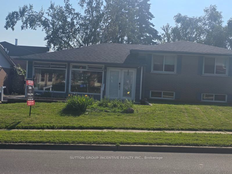 83 Glenwood Drive, Barrie, ON L4N 1R5 photo 2