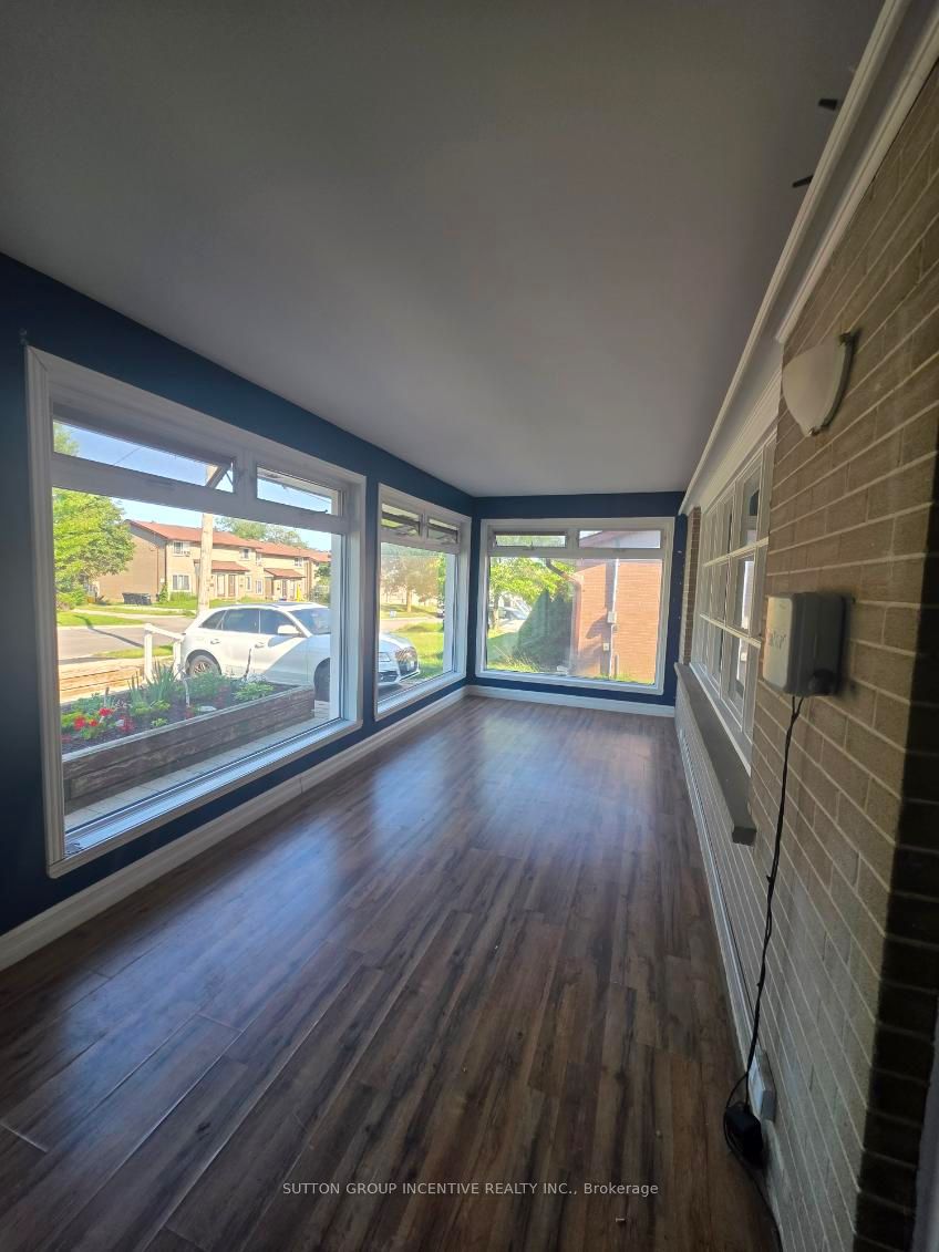 83 Glenwood Drive, Barrie, ON L4N 1R5 photo 4