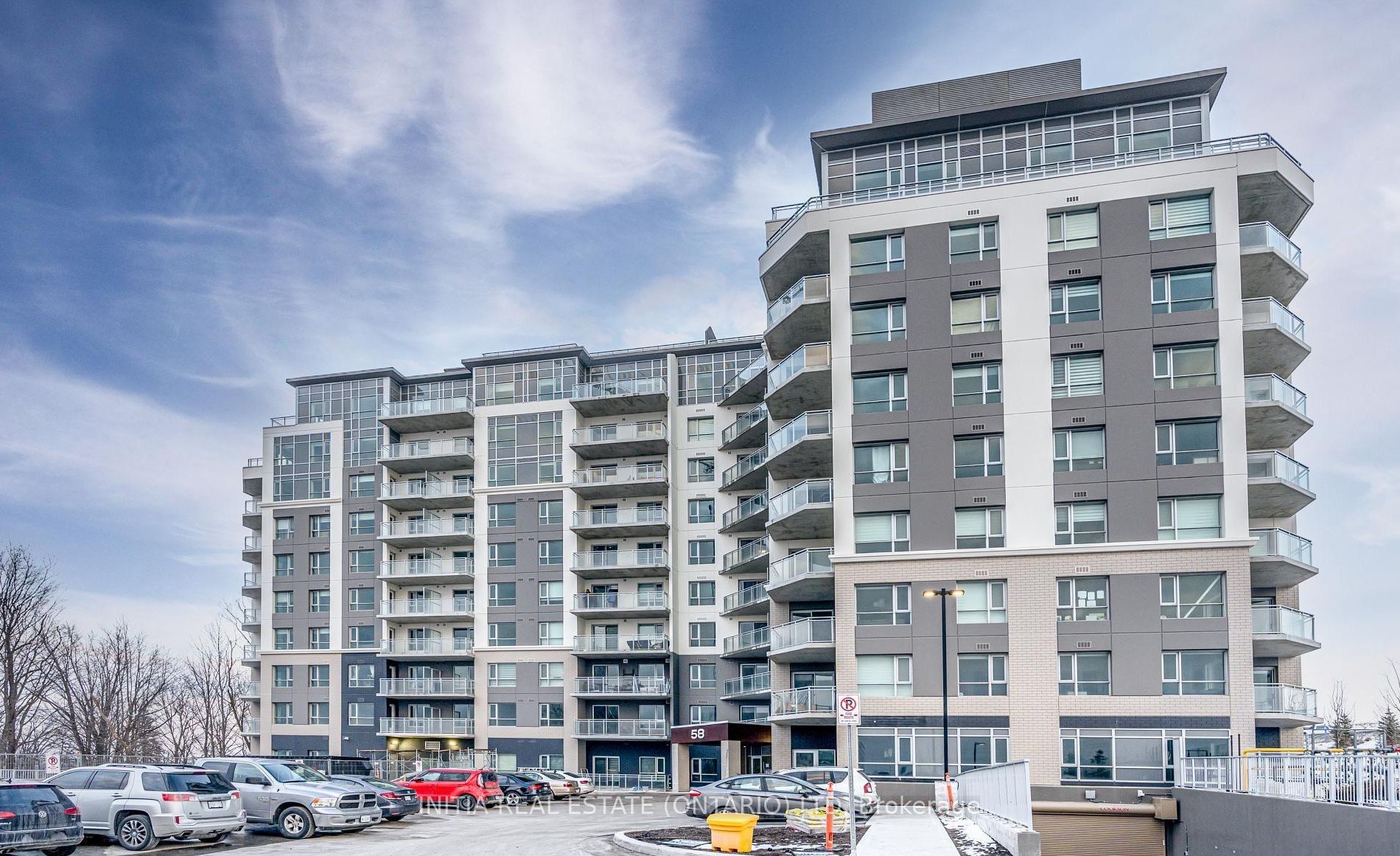 58 Lakeside (SHARED-KITCHEN) Terrace 110, Barrie, ON L4M 7B9