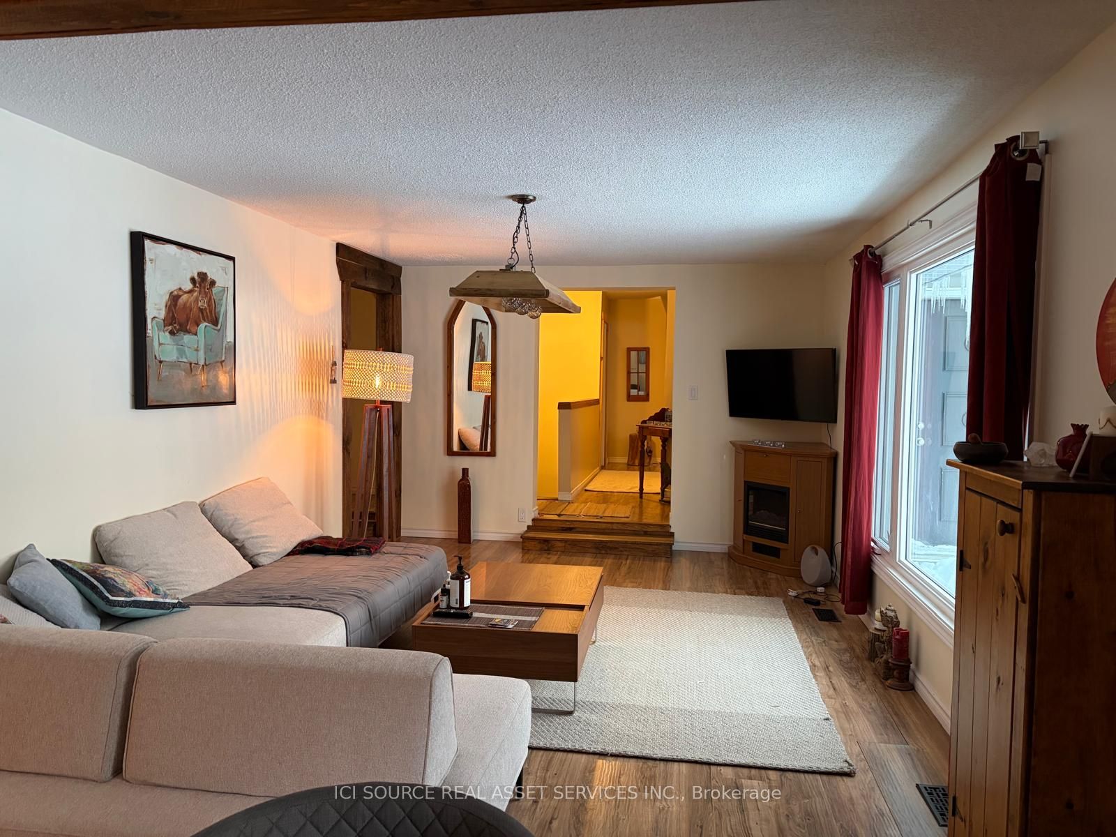 95 Melrose Avenue, Wasaga Beach, ON L9Z 2T2 photo 2