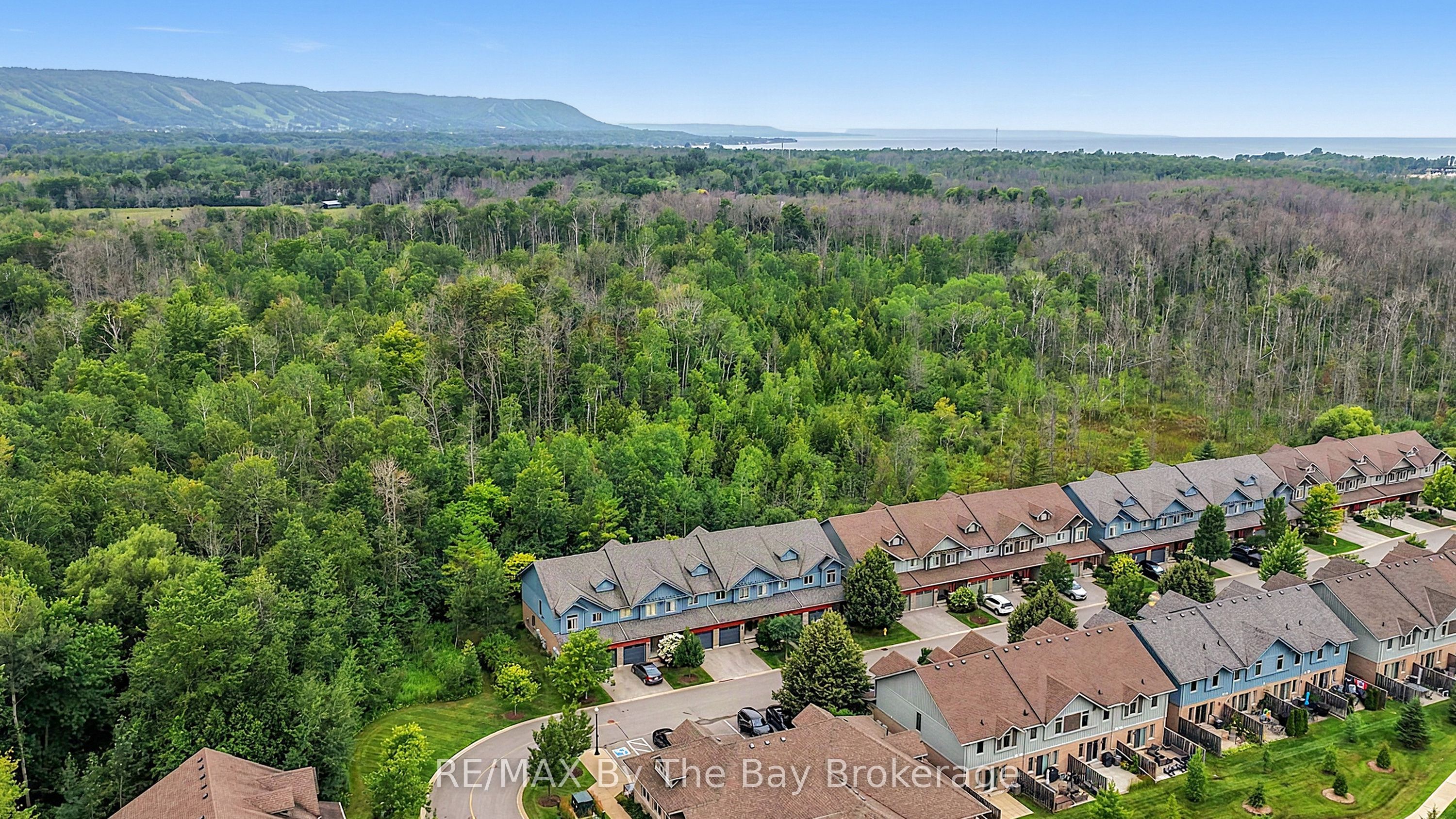 50 Silver Glen Boulevard, Collingwood, ON L9Y 0G9 photo 2