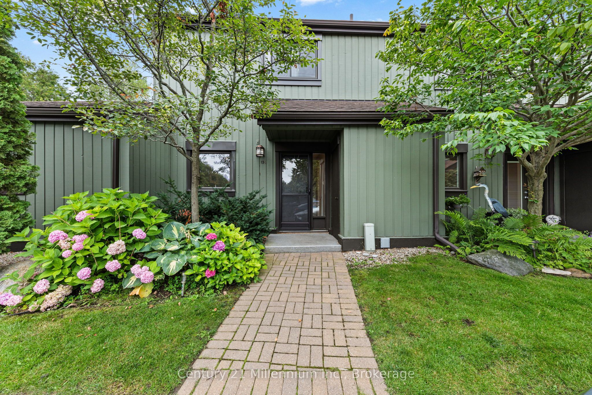 156 N ESCARPMENT Crescent, Collingwood, ON L9Y 5B4