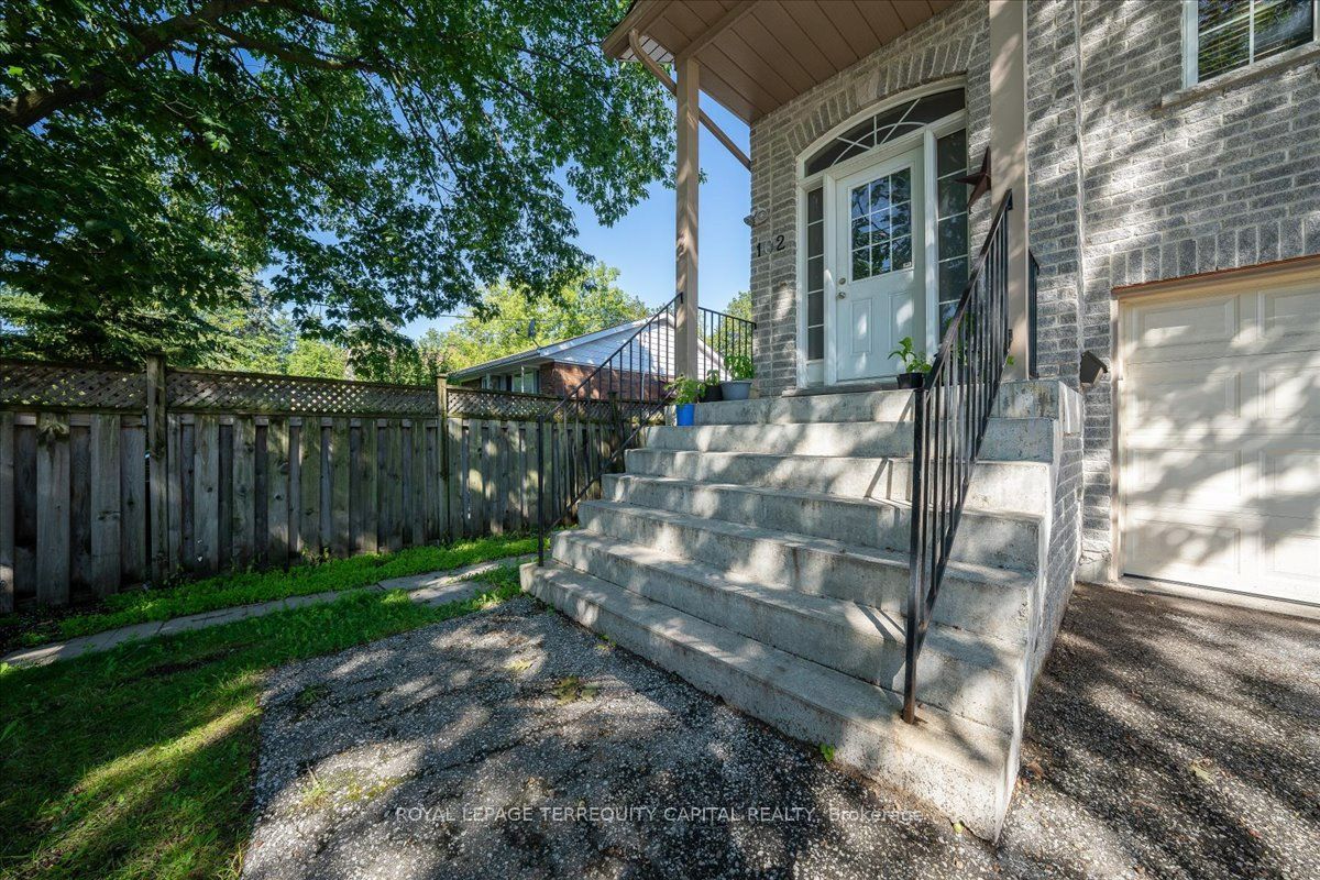102 Henry Street, Barrie, ON L4N 1C8 photo 2