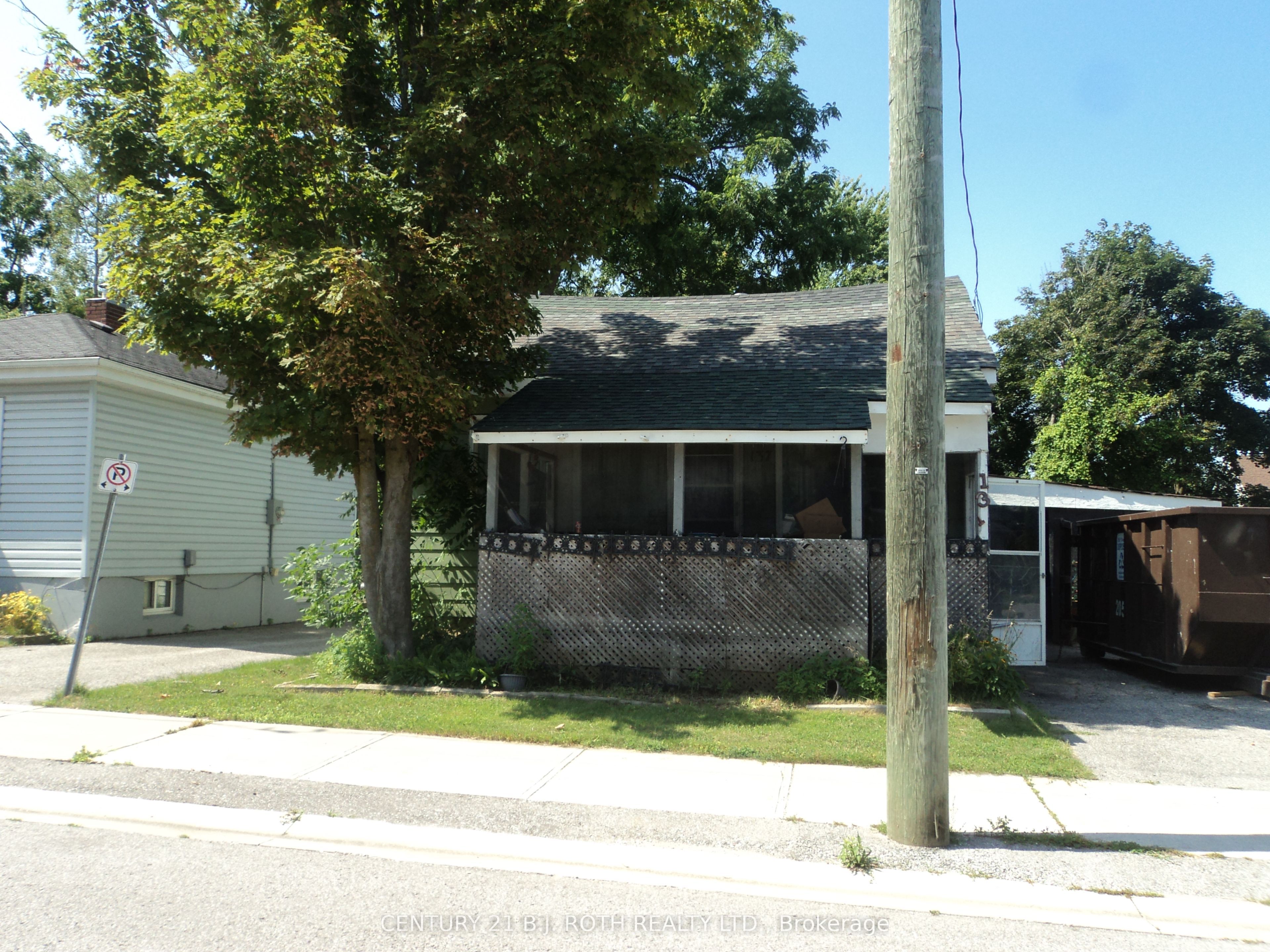 137 Dufferin Street, Orillia, ON L3V 5T1 photo 2