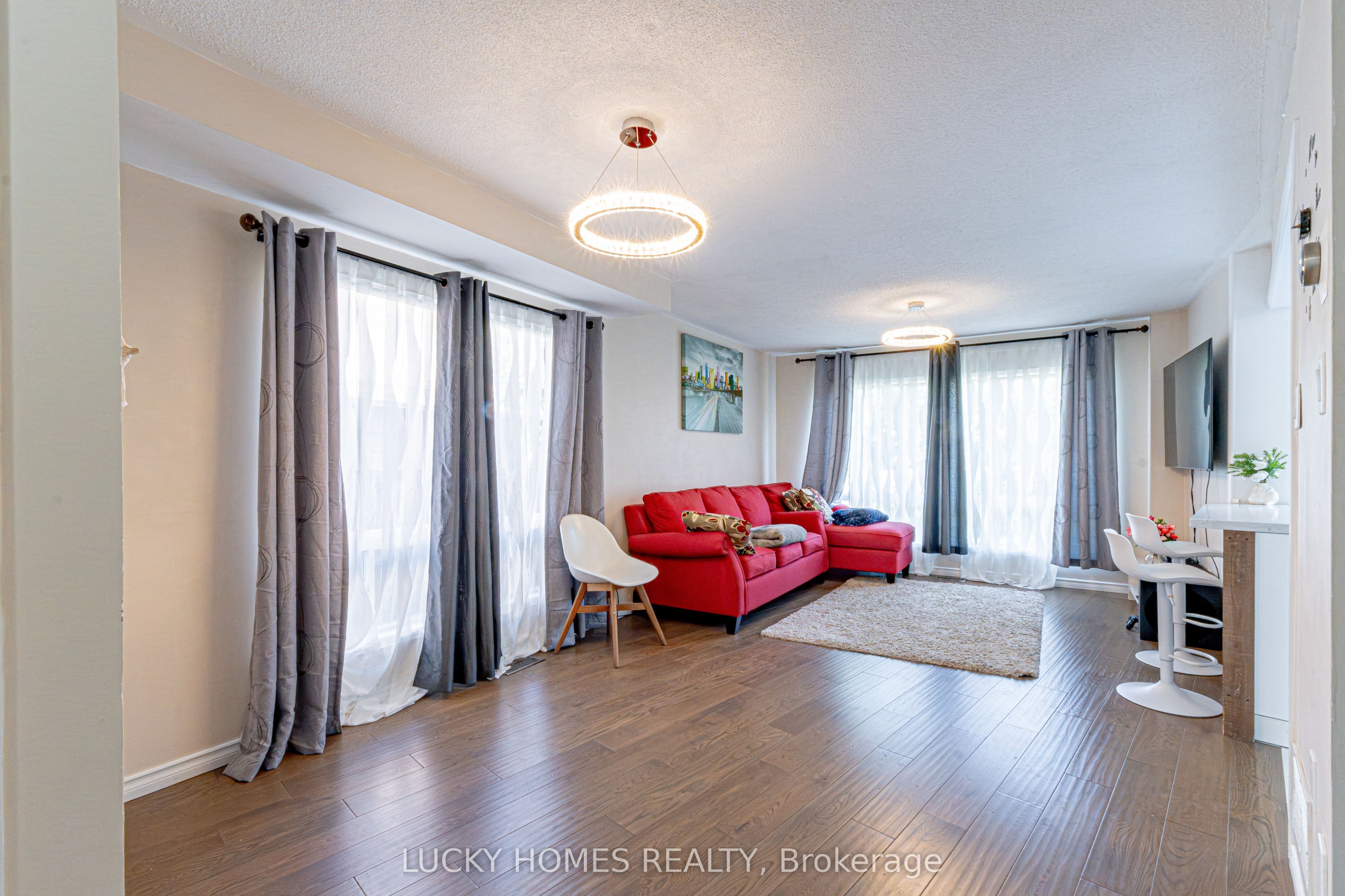 65 Lyfytt Crescent, Barrie, ON L4N 7X5 photo 4