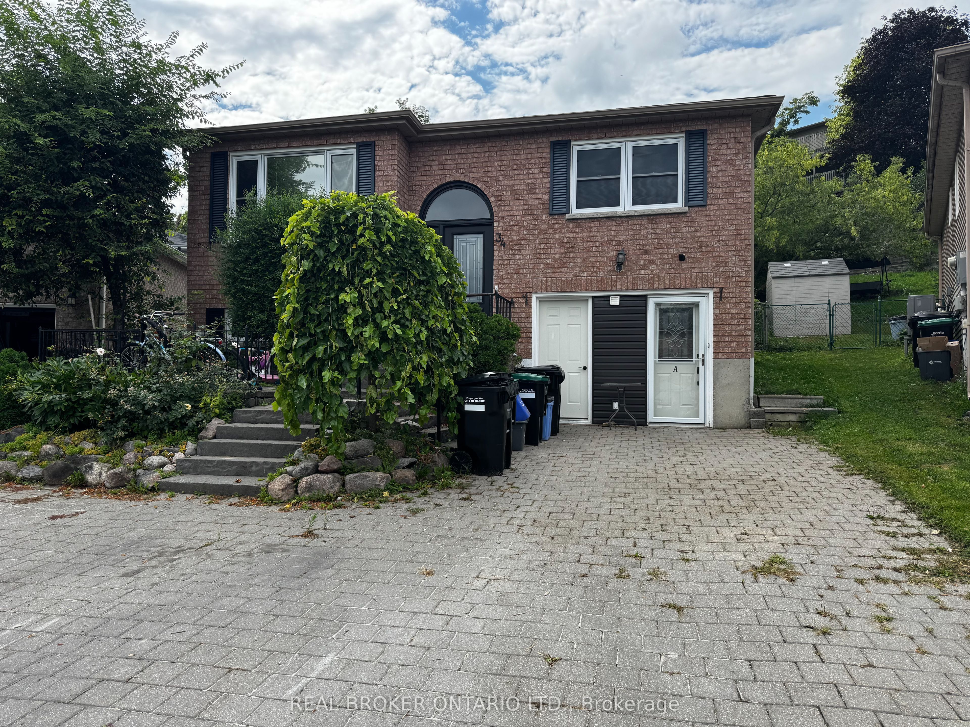 34 Engel Crescent A, Barrie, ON L4N 6K5