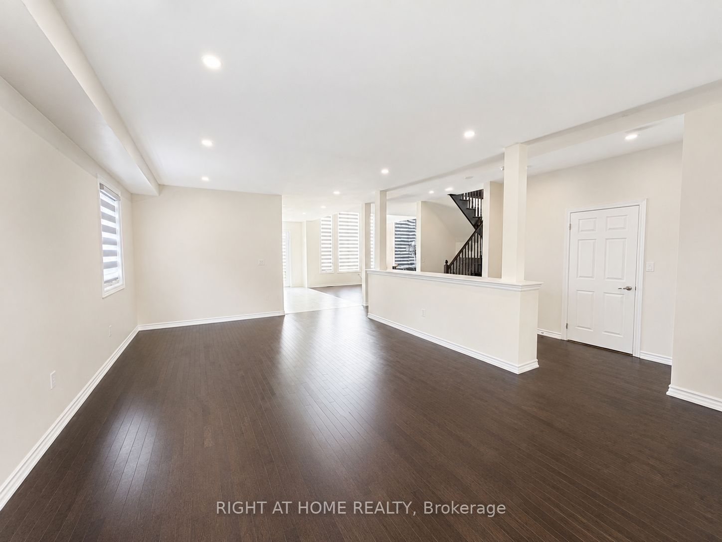 8 Pearl Street, Wasaga Beach, ON L9Z 0G9 photo 5