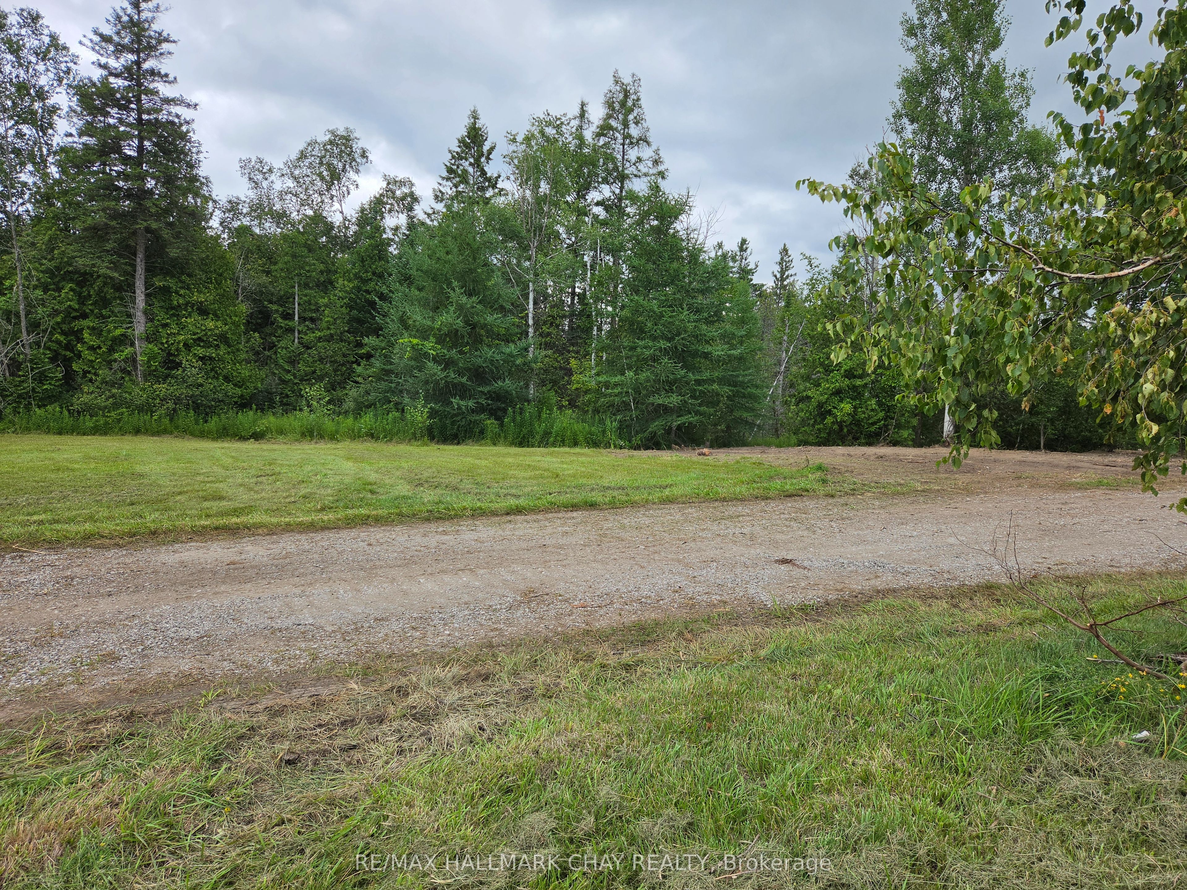 1017 Line 8 North Line, Oro-Medonte, ON L0L 2E0 photo 2