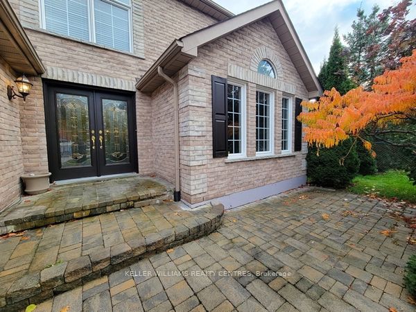 19 Northview Crescent, Barrie, ON L4N 9T4 photo 2
