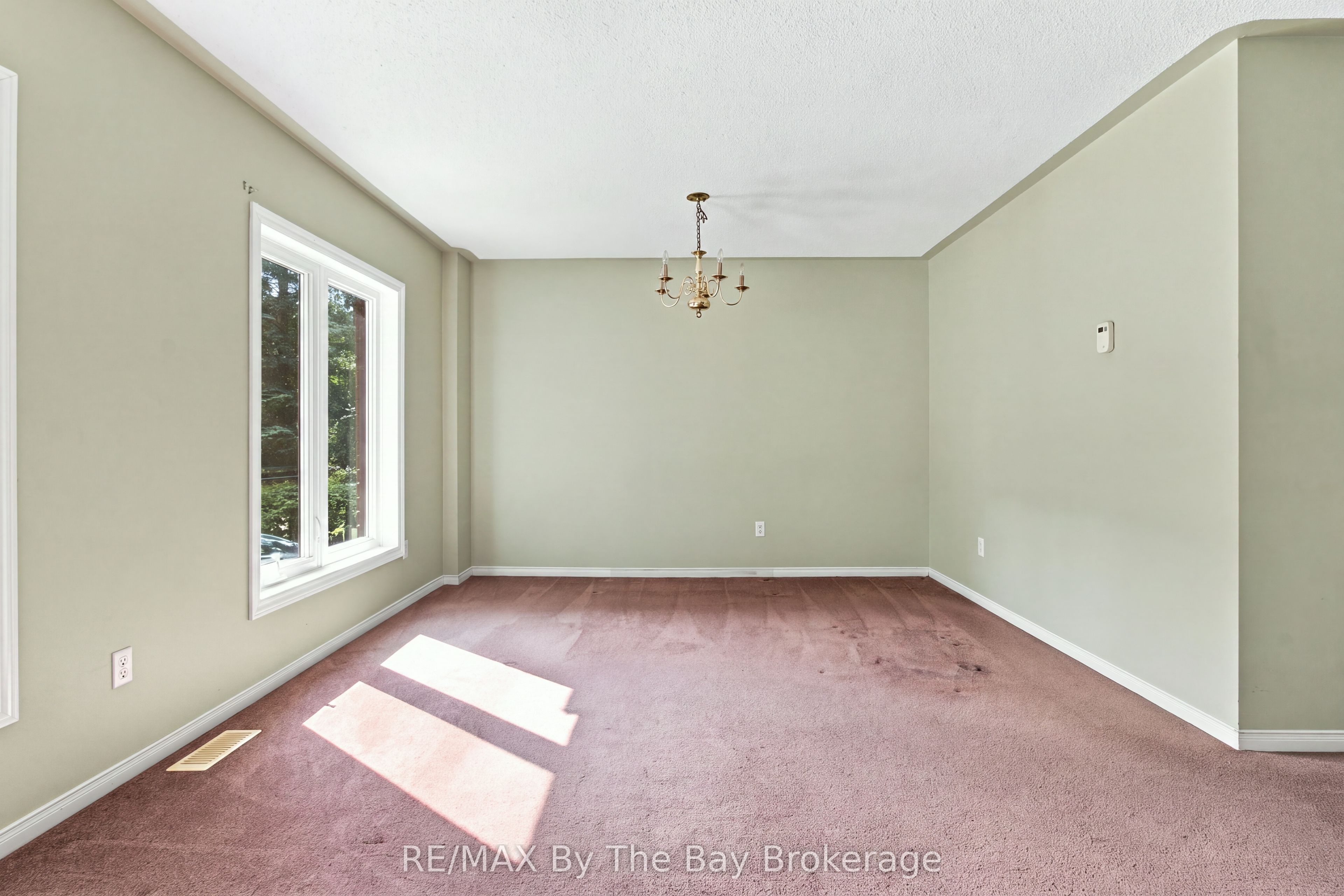 36 Harbour Crescent, Wasaga Beach, ON L9Z 1G5 photo 2