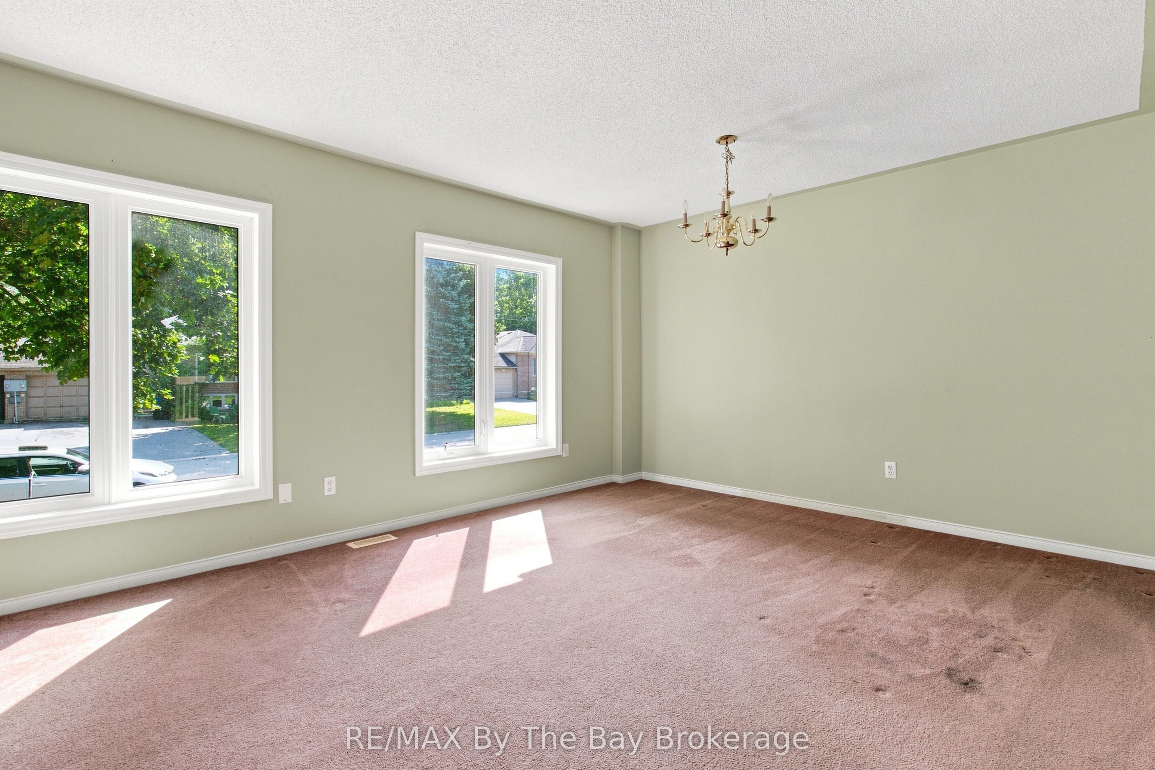 36 Harbour Crescent, Wasaga Beach, ON L9Z 1G5 photo 5