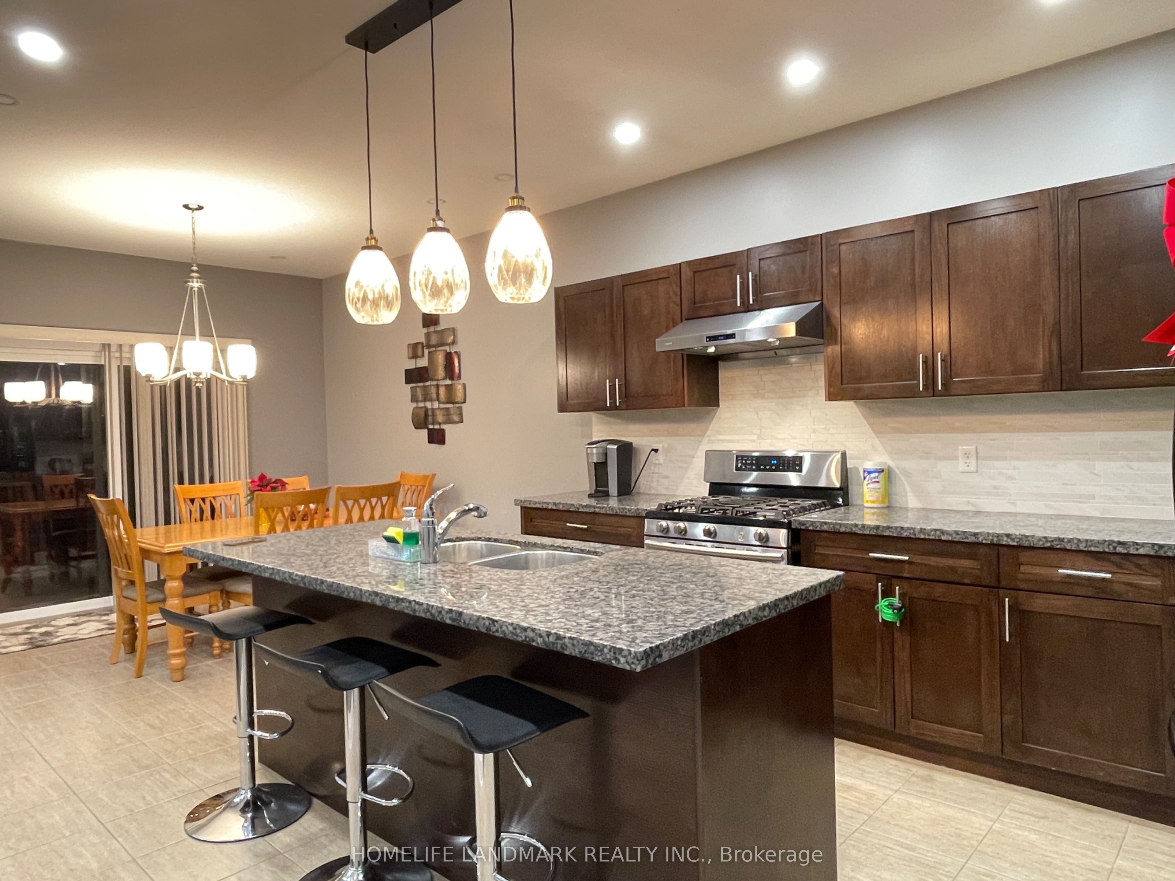26 Greenwich Street MAIN, Barrie, ON L4N 9L7