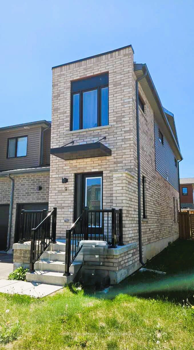 9 Haven Lane, Barrie, ON L9J 0M4 photo 3