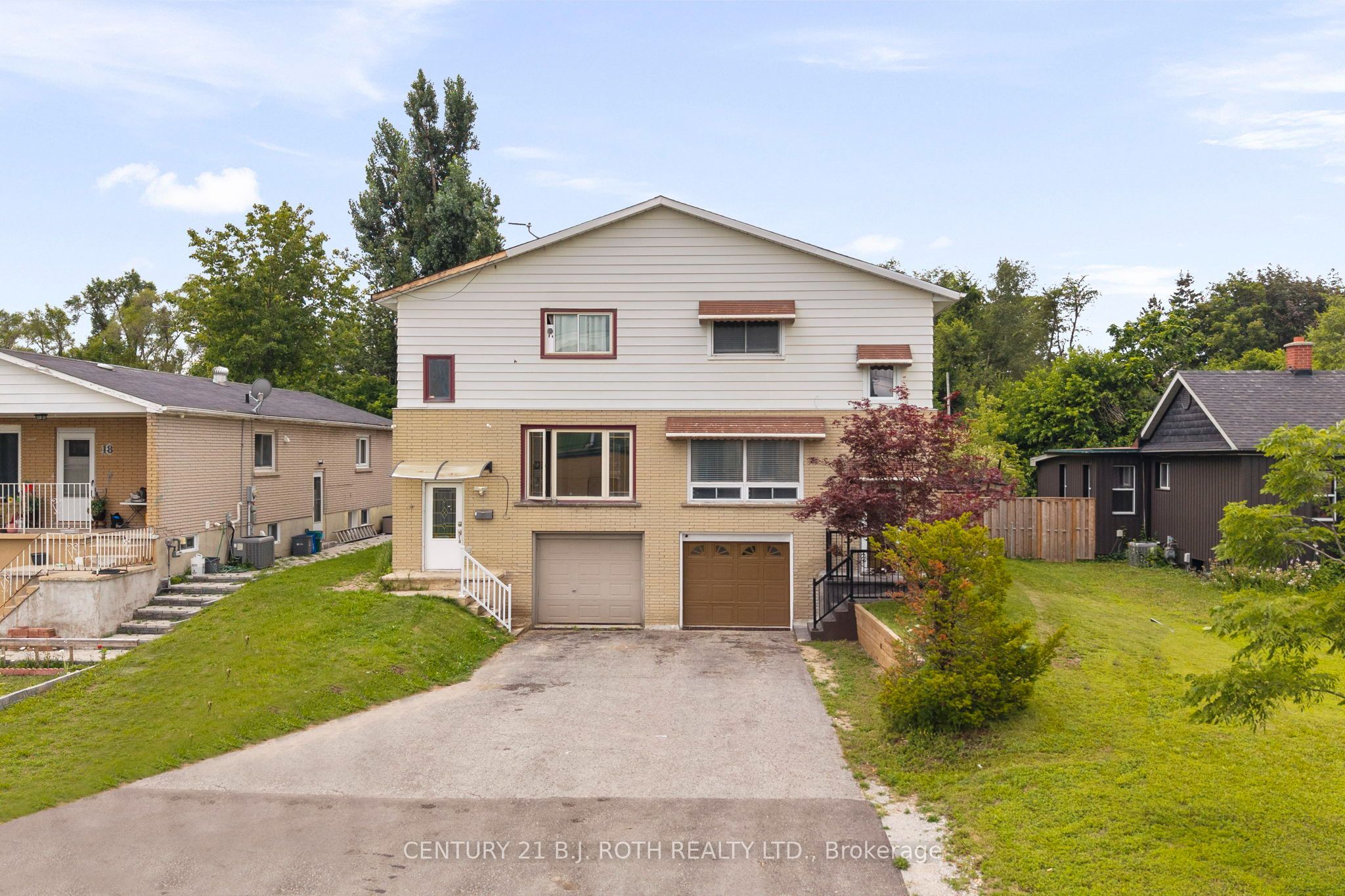 14 Innisfil Street, Barrie, ON L4N 3C9