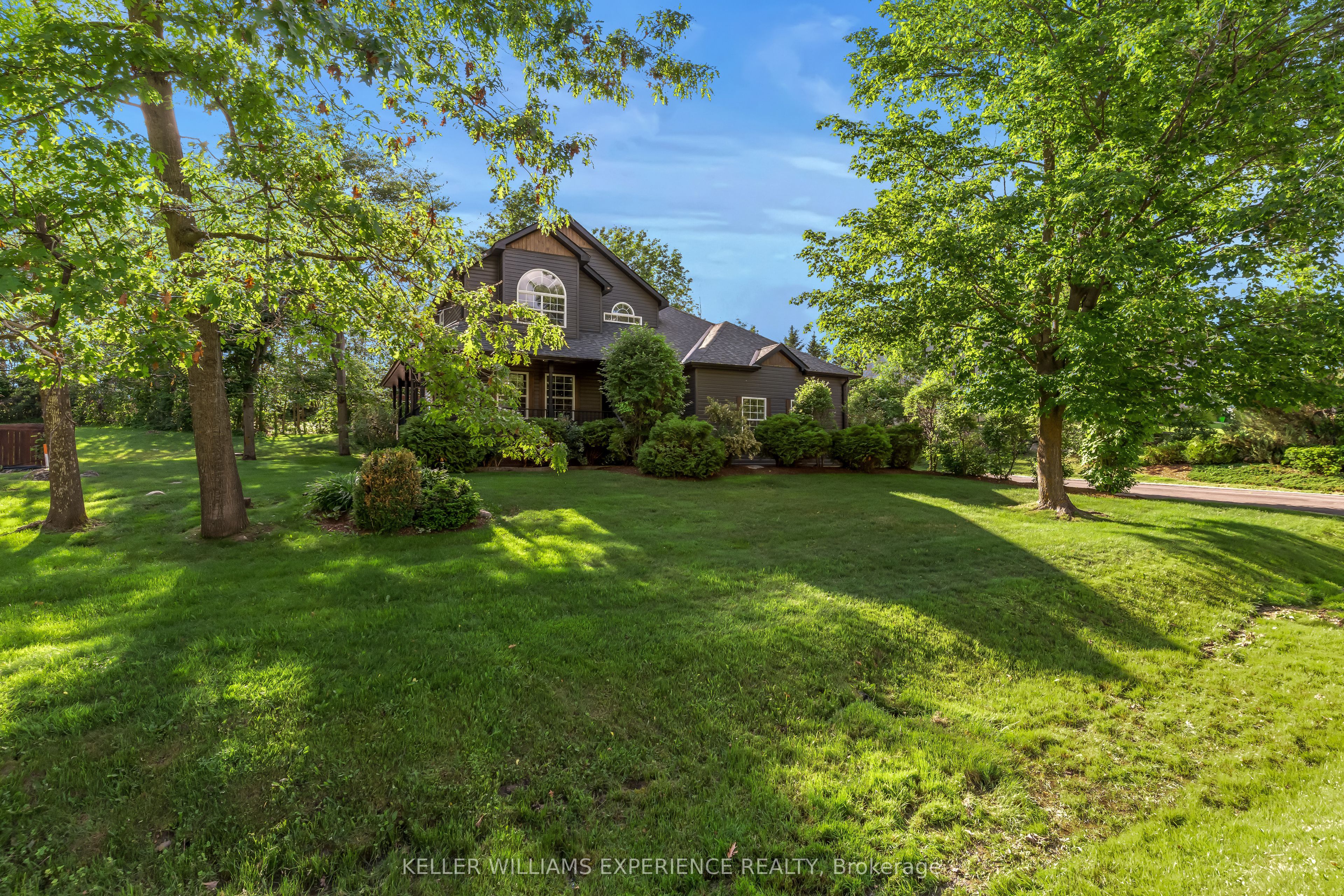 4254 Forest Wood Drive, Severn, ON L3V 6H3 photo 2