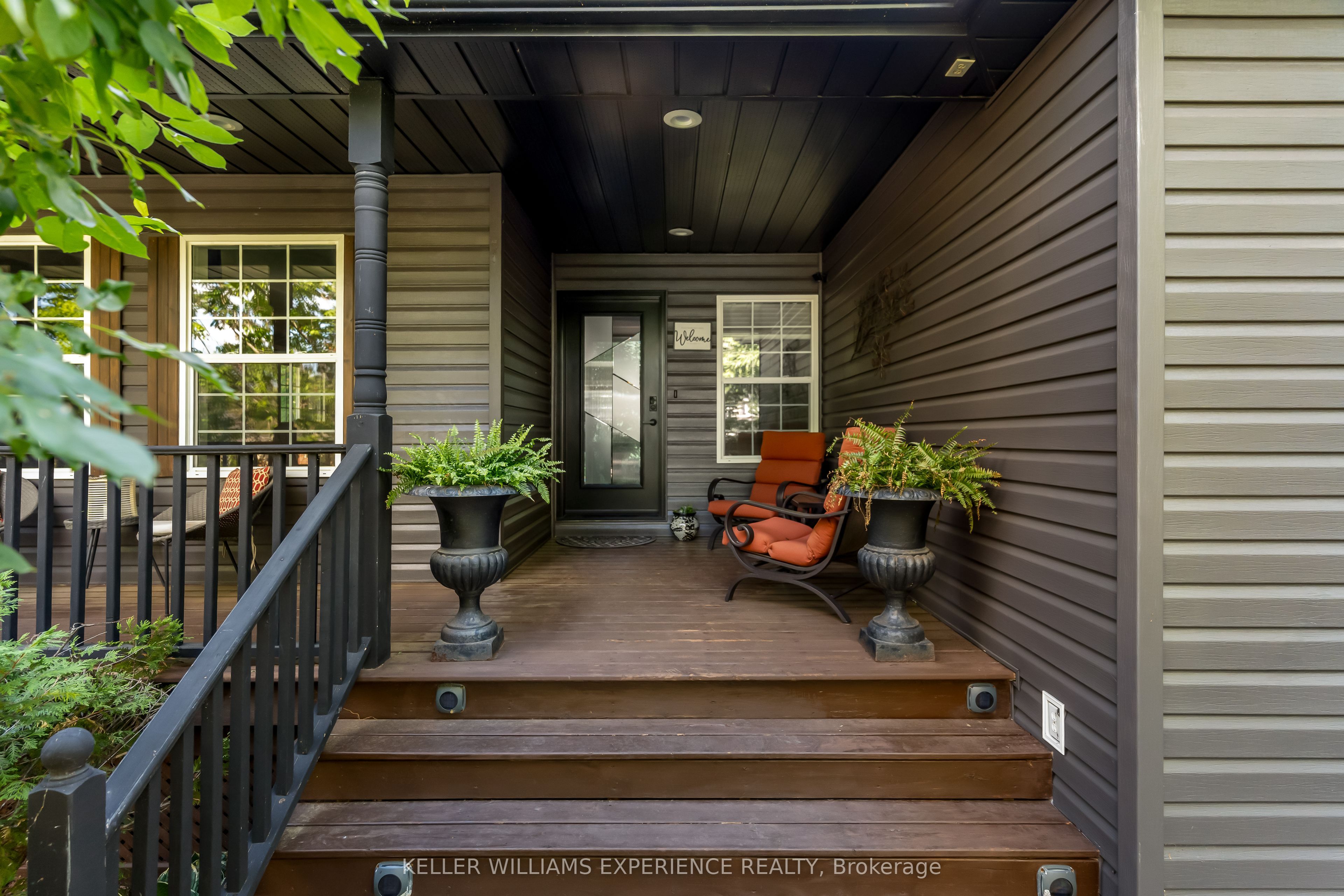 4254 Forest Wood Drive, Severn, ON L3V 6H3 photo 4