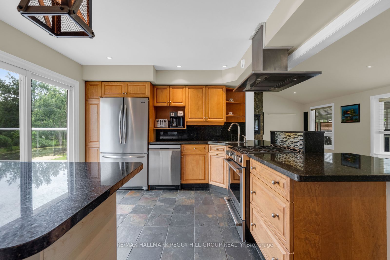 3644 Shadow Creek Road, Severn, ON L3V 0V8 photo 5