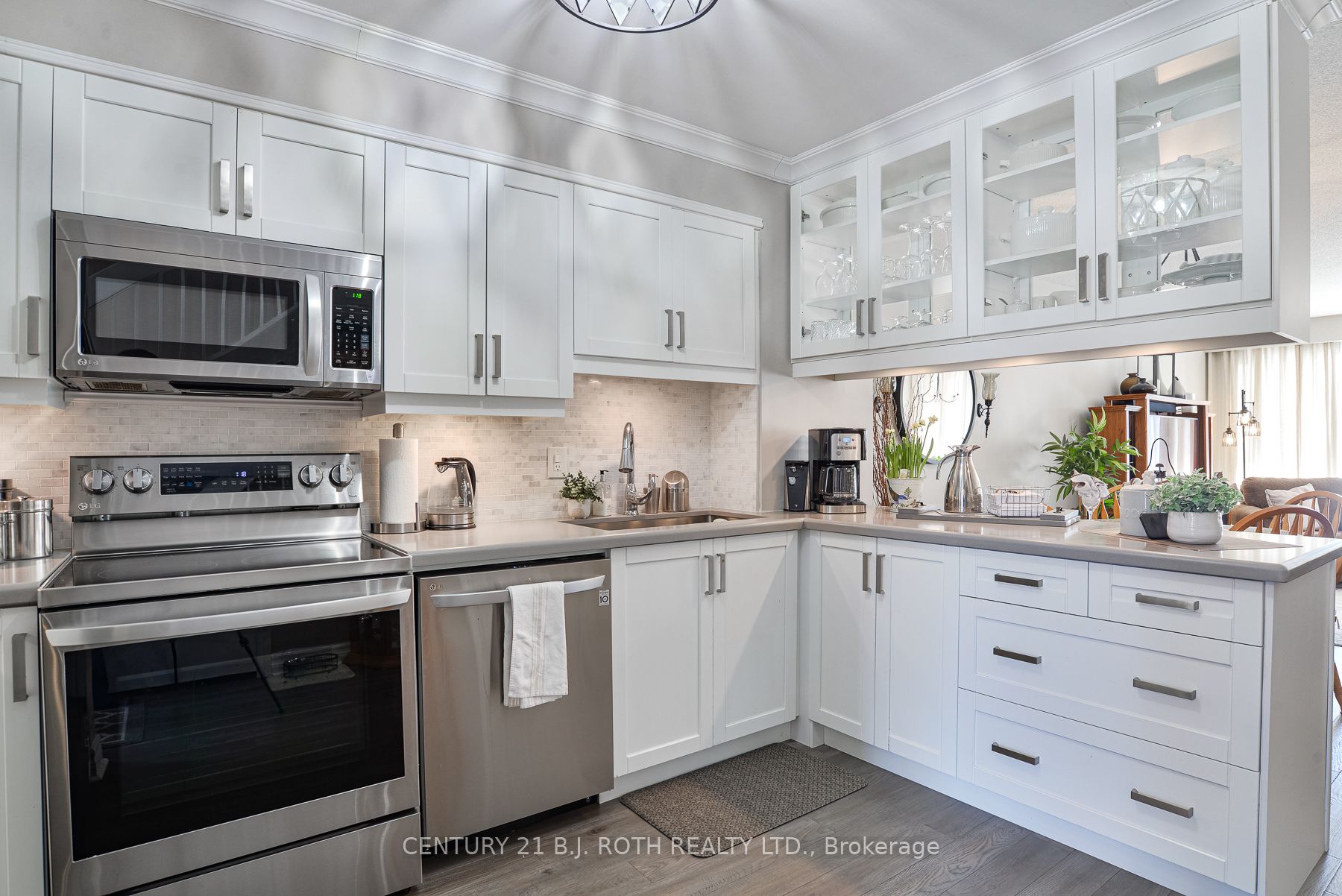 4 Paradise Boulevard Unit 4, Ramara, ON L0K 1B0 photo 5