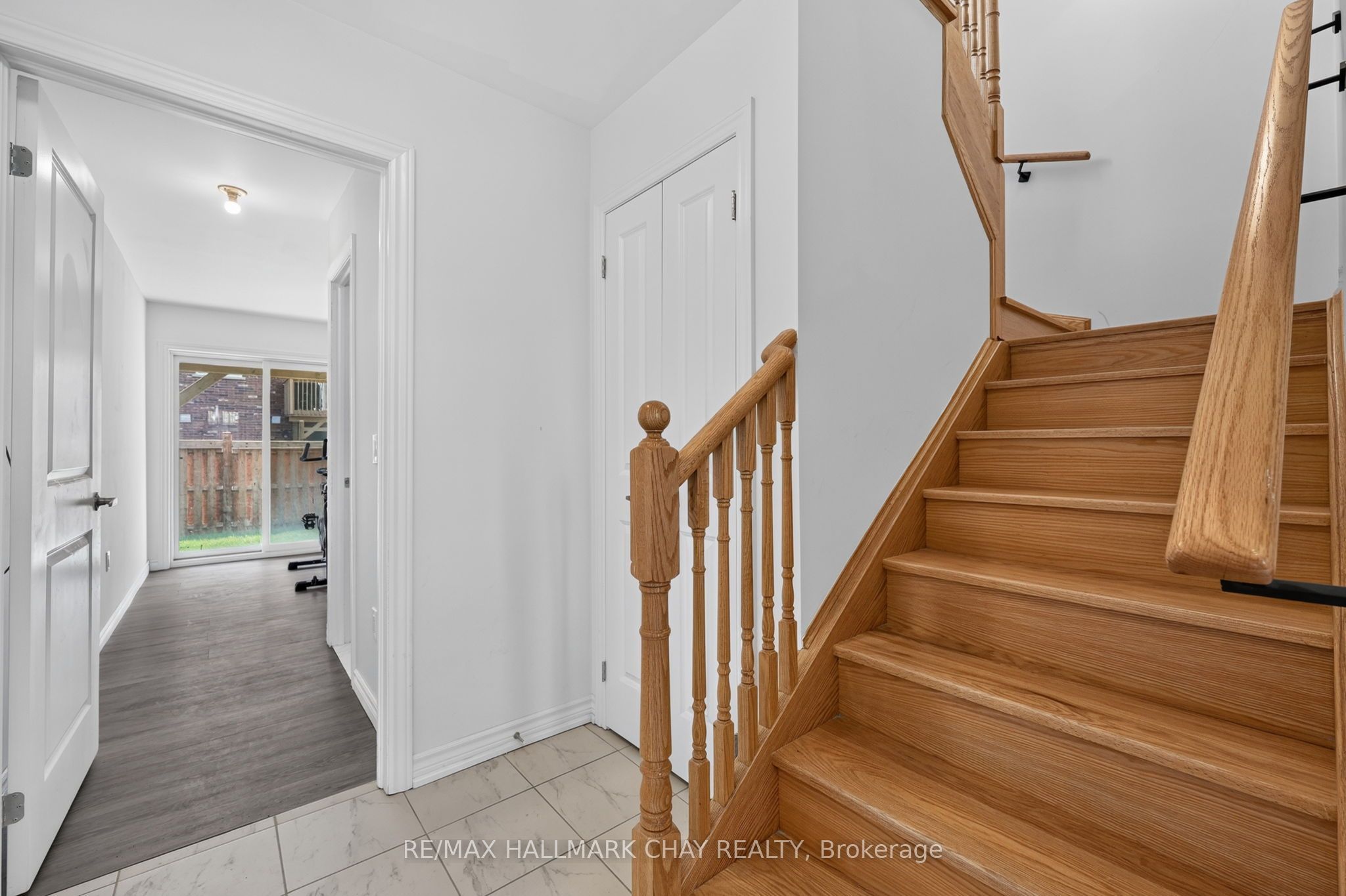 11 Pumpkin Corner Crescent, Barrie, ON L9J 0T5 photo 4