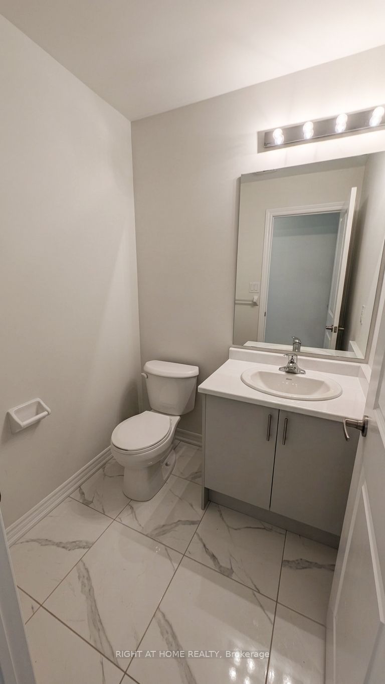 17 Rochester Drive, Barrie, ON L9S 2Z8 photo 5