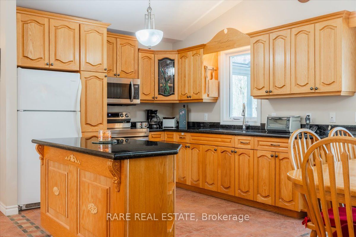 37 Boyd Crescent, Oro-Medonte, ON L0K 1N0 photo 5